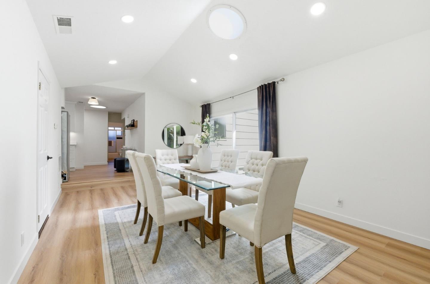 Detail Gallery Image 17 of 65 For 755 Feller Ave, San Jose,  CA 95127 - 6 Beds | 4 Baths