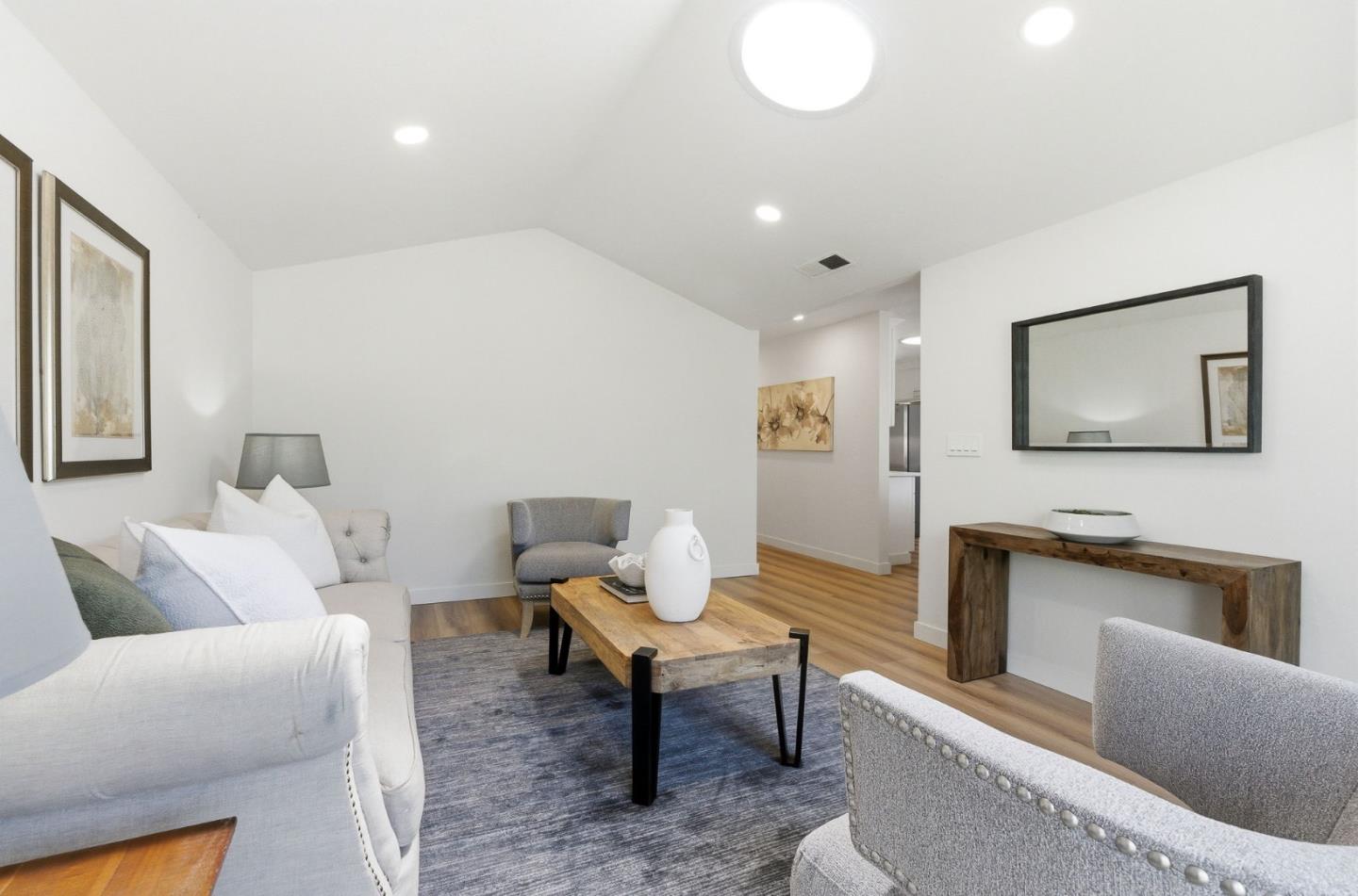 Detail Gallery Image 9 of 65 For 755 Feller Ave, San Jose,  CA 95127 - 6 Beds | 4 Baths