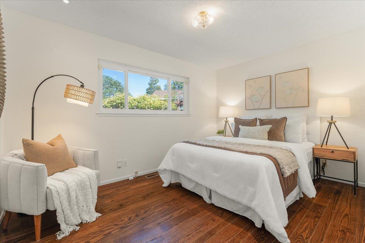 Detail Gallery Image 16 of 49 For 1207 Woodview Ter, Los Altos,  CA 94024 - 5 Beds | 3 Baths