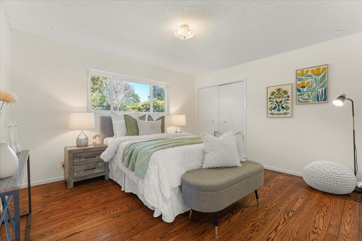 Detail Gallery Image 17 of 49 For 1207 Woodview Ter, Los Altos,  CA 94024 - 5 Beds | 3 Baths