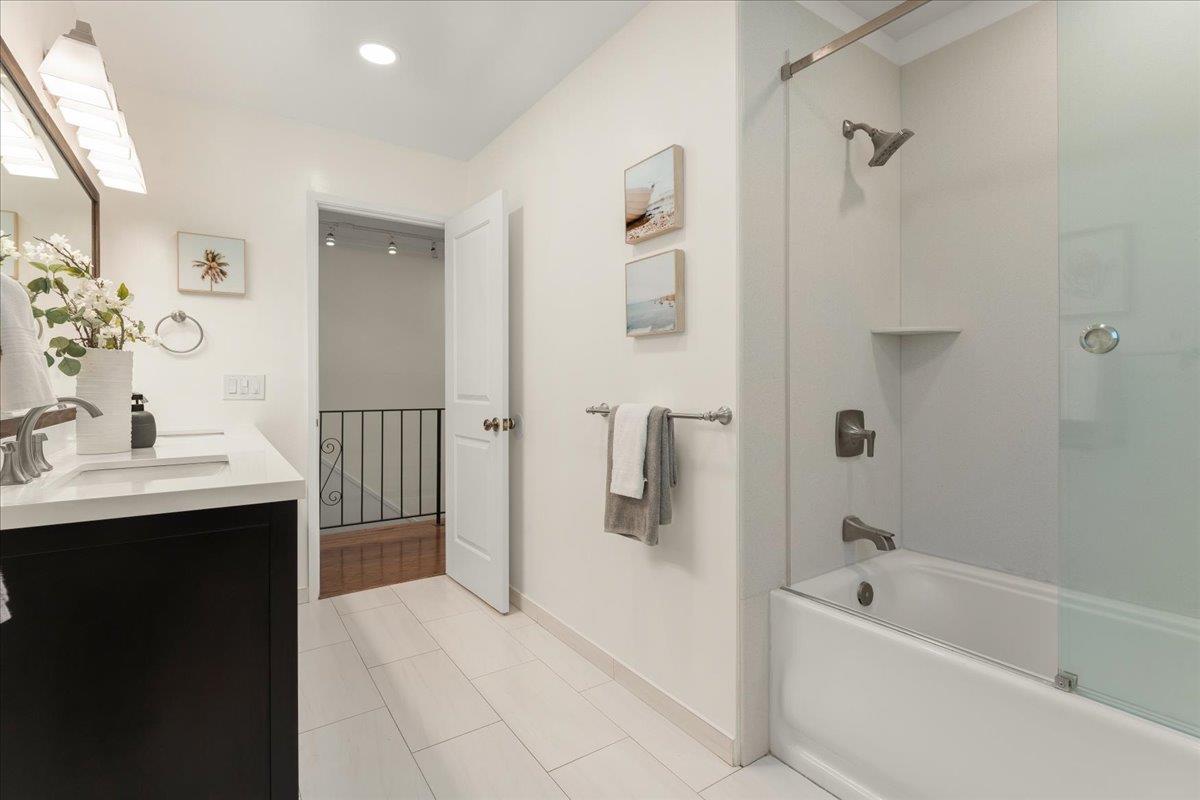 Detail Gallery Image 25 of 49 For 1207 Woodview Ter, Los Altos,  CA 94024 - 5 Beds | 3 Baths