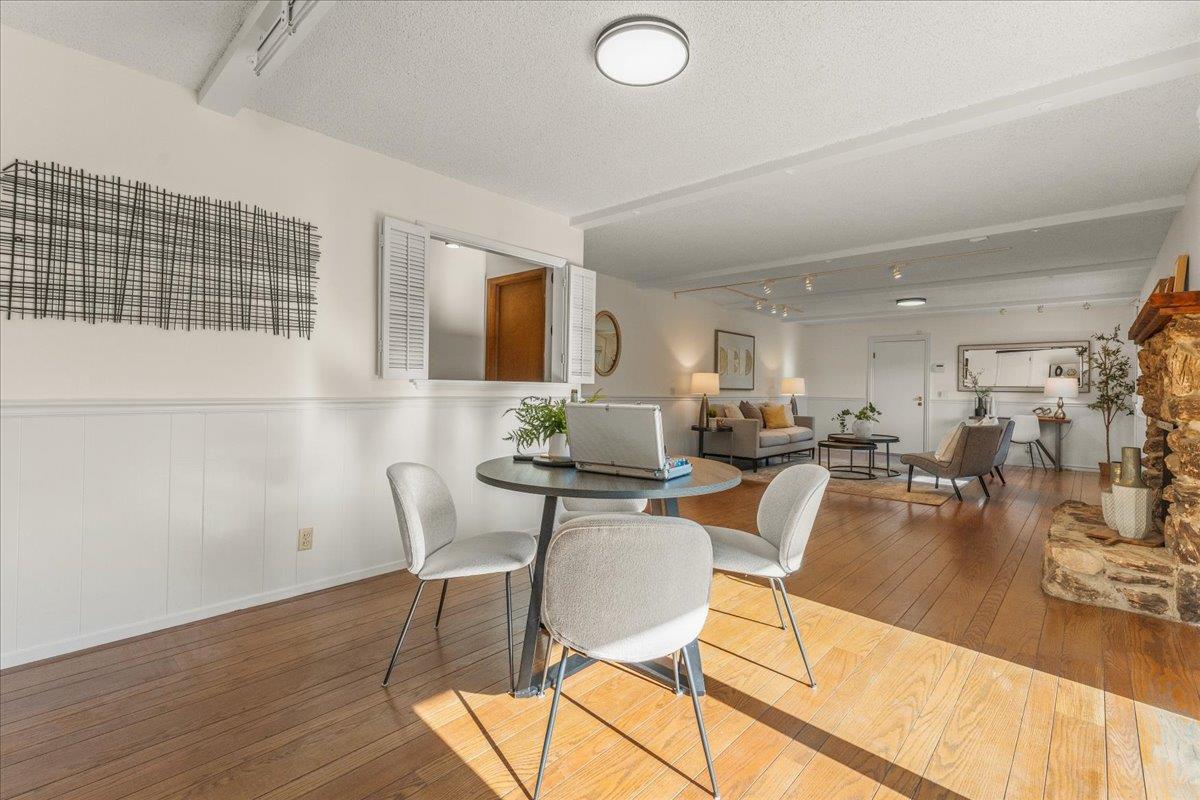 Detail Gallery Image 29 of 49 For 1207 Woodview Ter, Los Altos,  CA 94024 - 5 Beds | 3 Baths