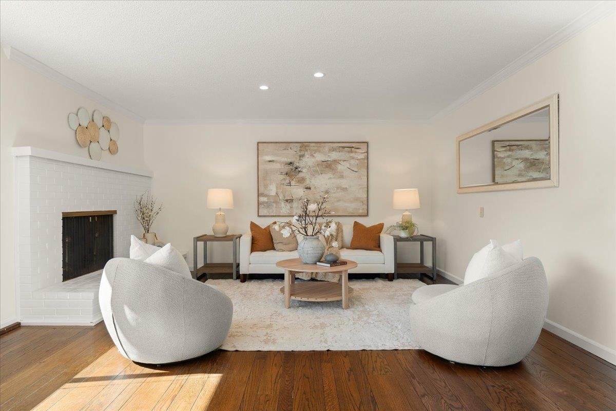 Detail Gallery Image 6 of 49 For 1207 Woodview Ter, Los Altos,  CA 94024 - 5 Beds | 3 Baths