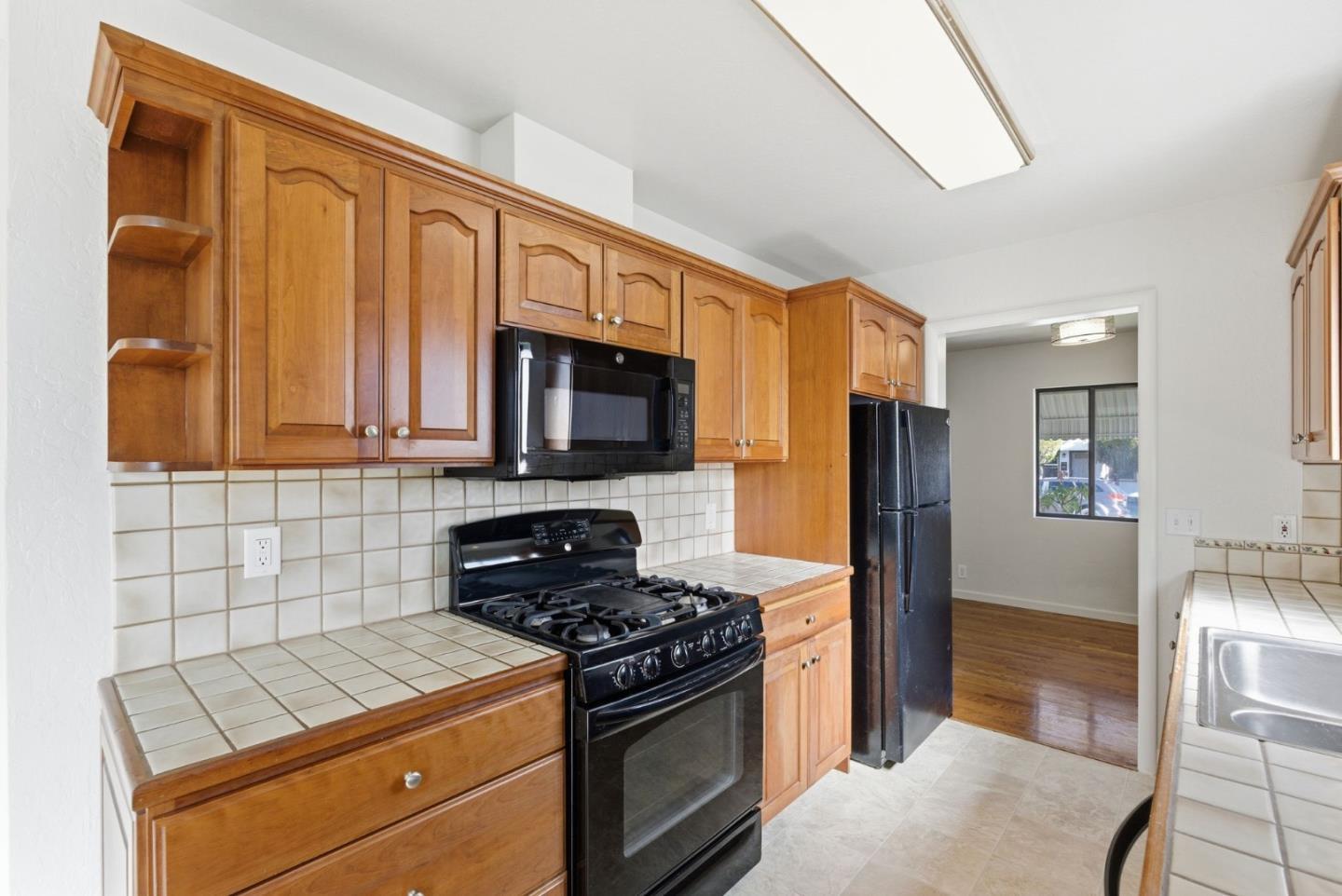 Detail Gallery Image 17 of 42 For 119 Florence St, Sunnyvale,  CA 94086 - 3 Beds | 1/1 Baths