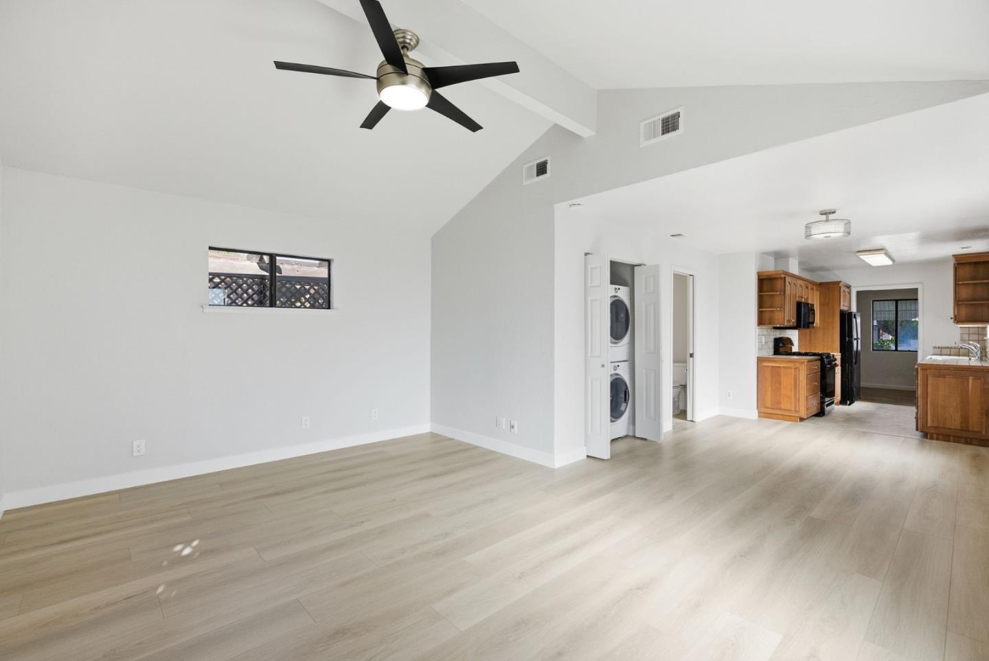 Detail Gallery Image 20 of 42 For 119 Florence St, Sunnyvale,  CA 94086 - 3 Beds | 1/1 Baths