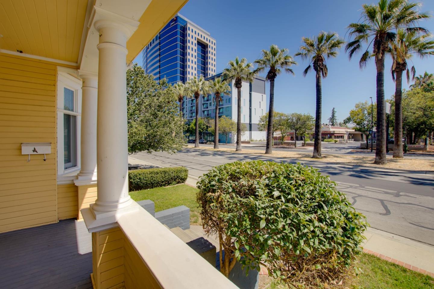 Detail Gallery Image 6 of 49 For 541 Vine St, San Jose,  CA 95110 - 2 Beds | 1 Baths