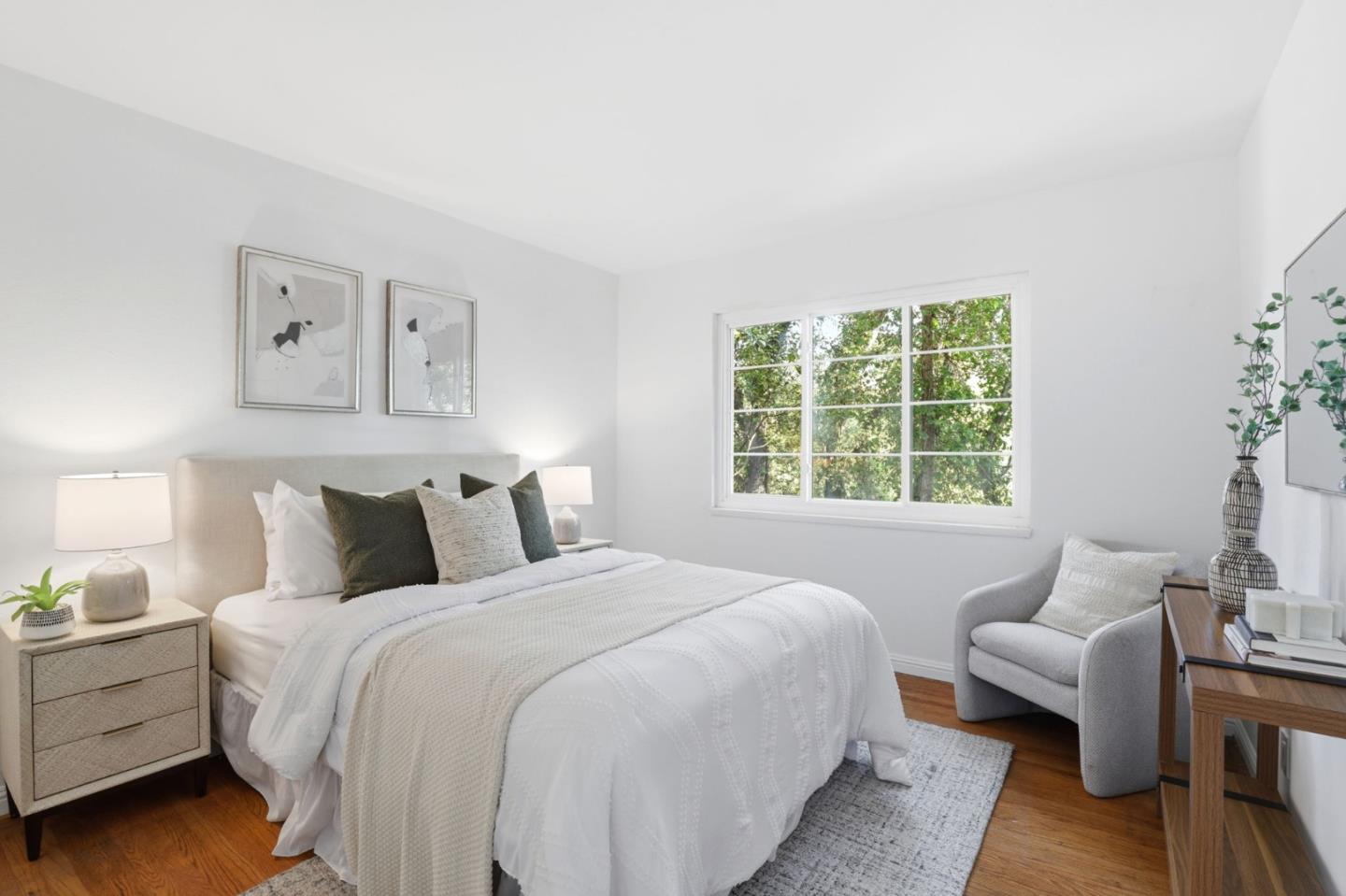 Detail Gallery Image 22 of 44 For 425 Summit Springs Rd, Woodside,  CA 94062 - 4 Beds | 2/1 Baths