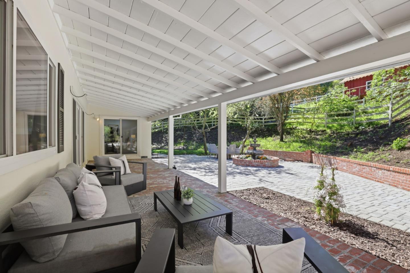 Detail Gallery Image 27 of 44 For 425 Summit Springs Rd, Woodside,  CA 94062 - 4 Beds | 2/1 Baths