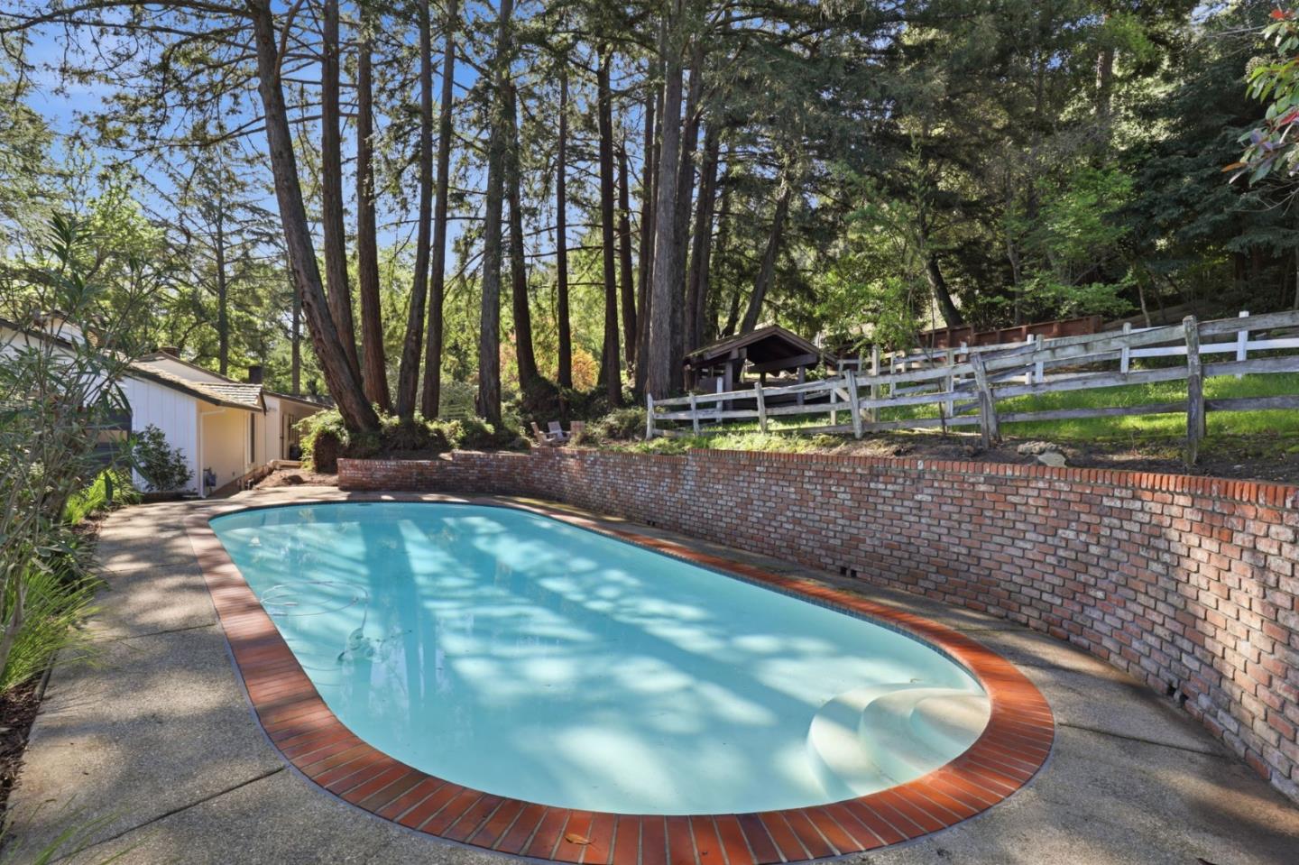 Detail Gallery Image 32 of 44 For 425 Summit Springs Rd, Woodside,  CA 94062 - 4 Beds | 2/1 Baths