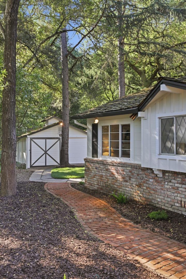 Detail Gallery Image 37 of 44 For 425 Summit Springs Rd, Woodside,  CA 94062 - 4 Beds | 2/1 Baths