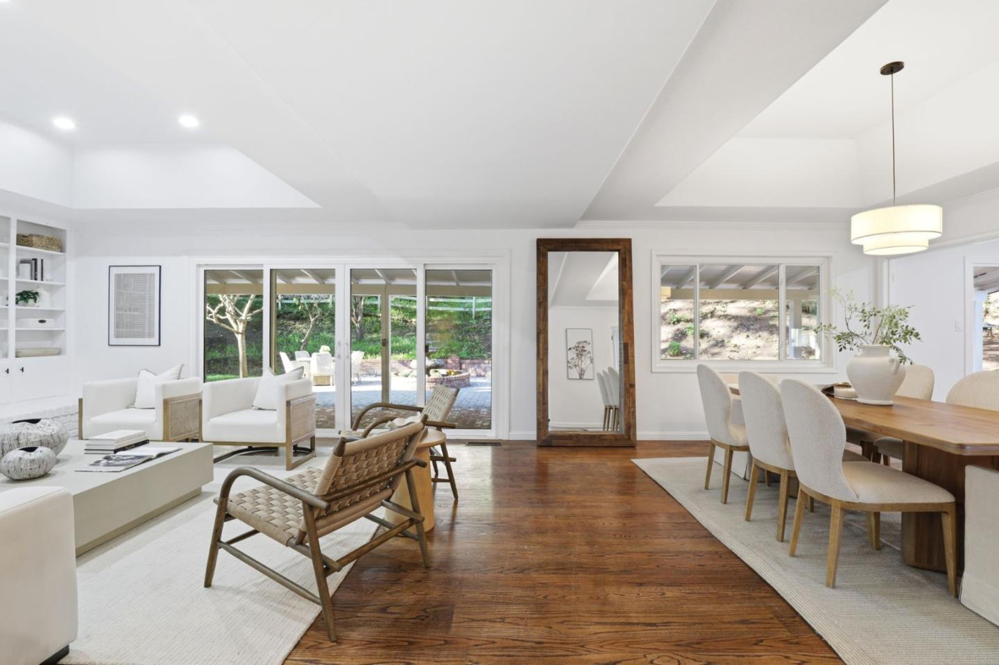 Detail Gallery Image 7 of 44 For 425 Summit Springs Rd, Woodside,  CA 94062 - 4 Beds | 2/1 Baths