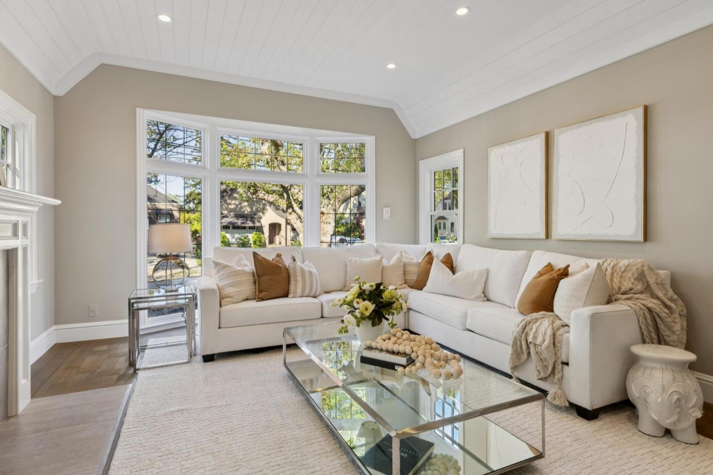 Detail Gallery Image 13 of 90 For 743 Winchester Dr, Burlingame,  CA 94010 - 3 Beds | 2 Baths