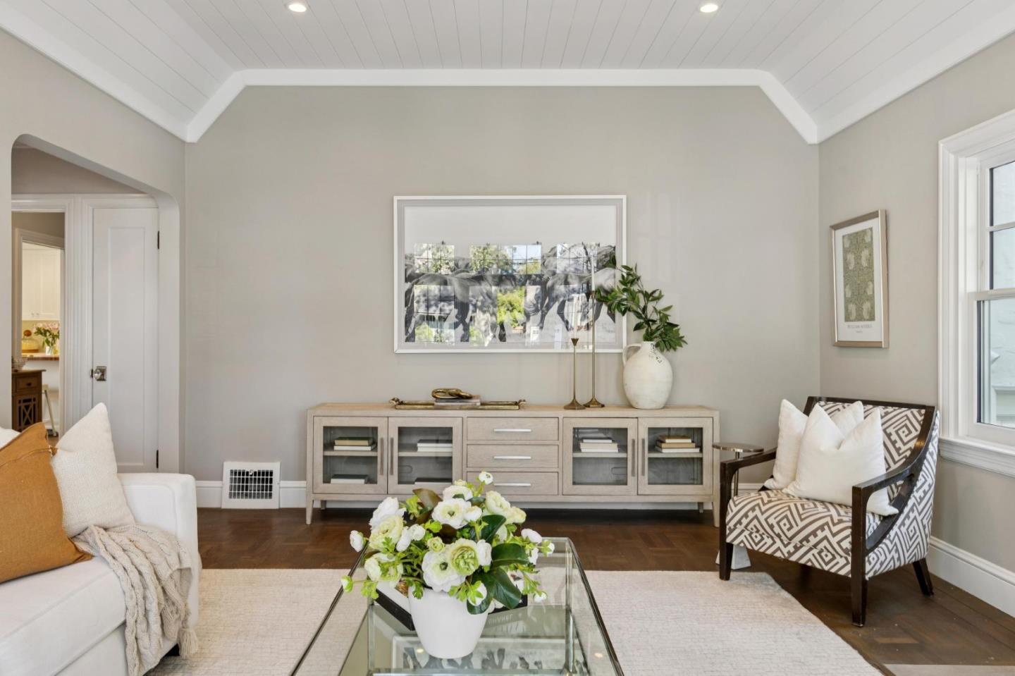 Detail Gallery Image 16 of 90 For 743 Winchester Dr, Burlingame,  CA 94010 - 3 Beds | 2 Baths