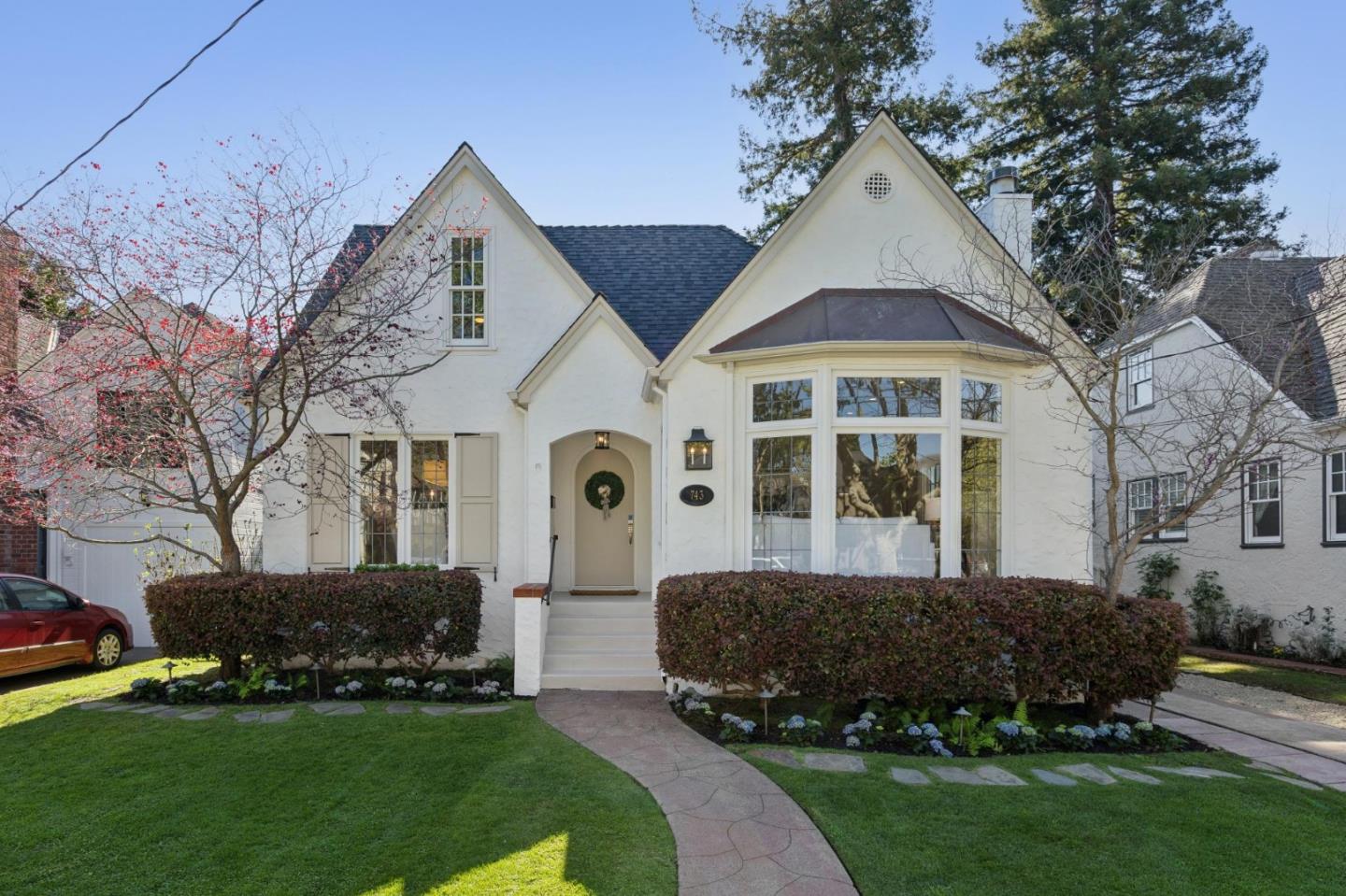 Detail Gallery Image 2 of 90 For 743 Winchester Dr, Burlingame,  CA 94010 - 3 Beds | 2 Baths