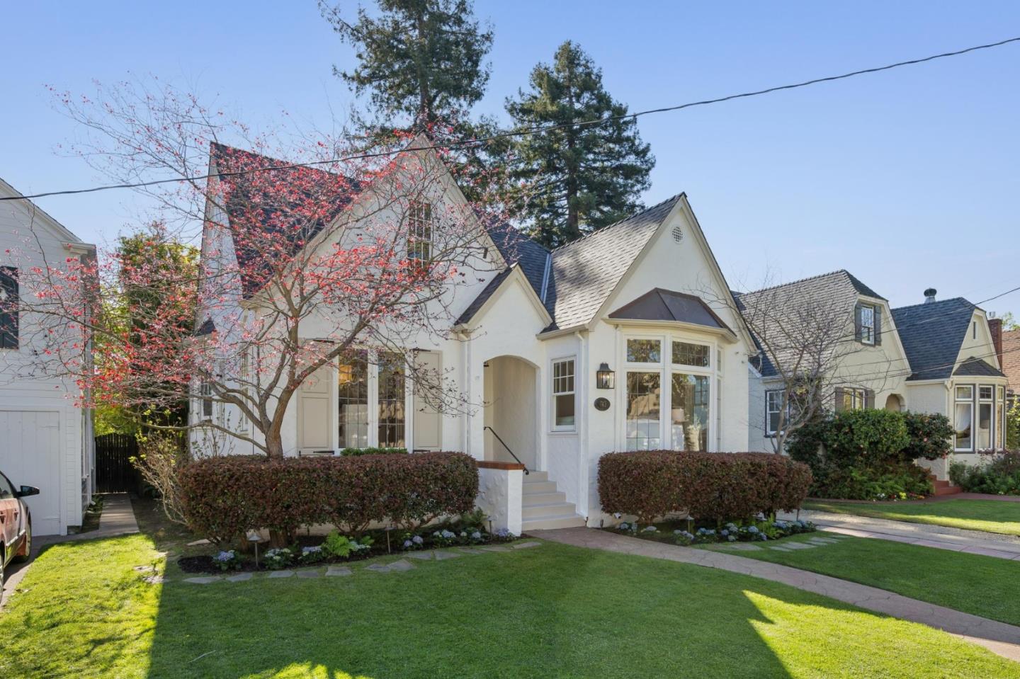 Detail Gallery Image 3 of 90 For 743 Winchester Dr, Burlingame,  CA 94010 - 3 Beds | 2 Baths