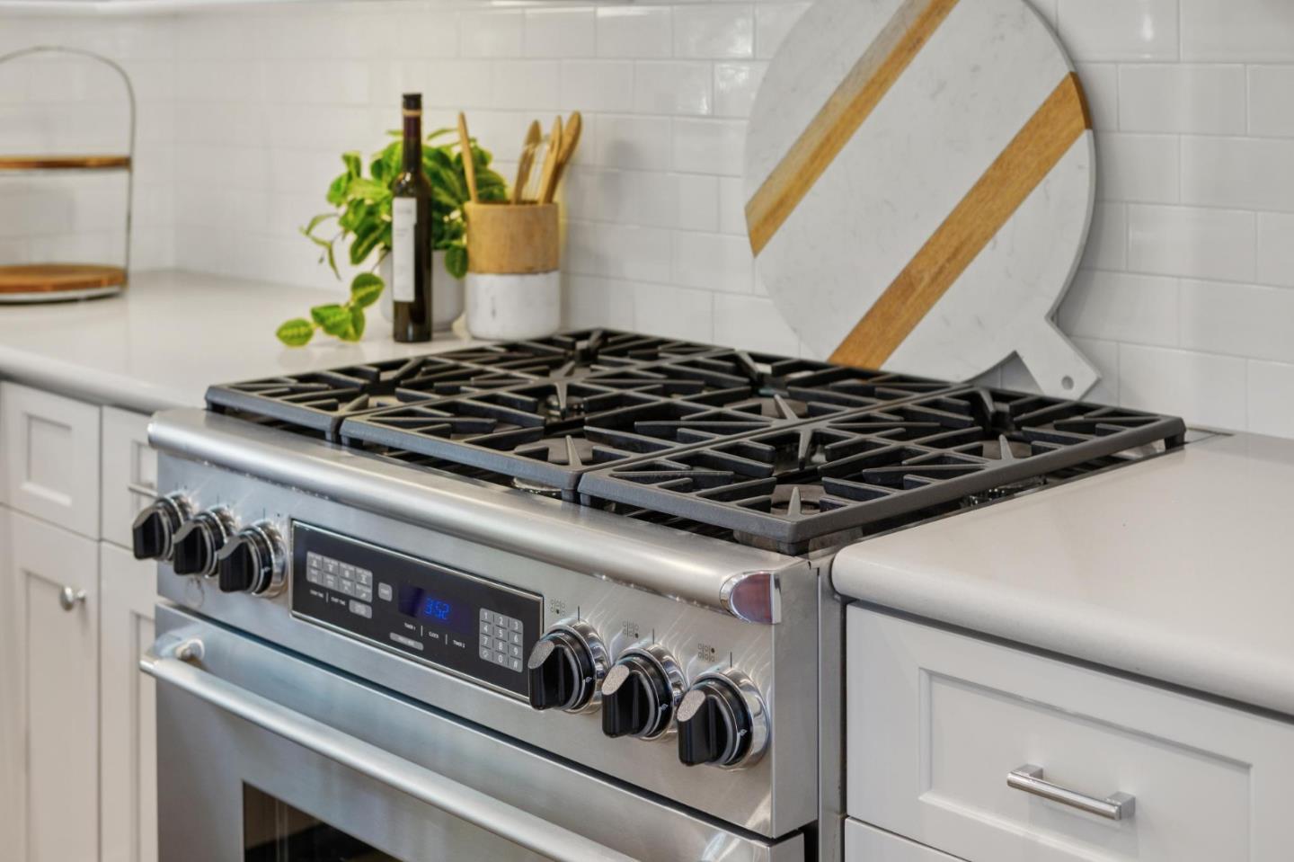 Detail Gallery Image 38 of 90 For 743 Winchester Dr, Burlingame,  CA 94010 - 3 Beds | 2 Baths