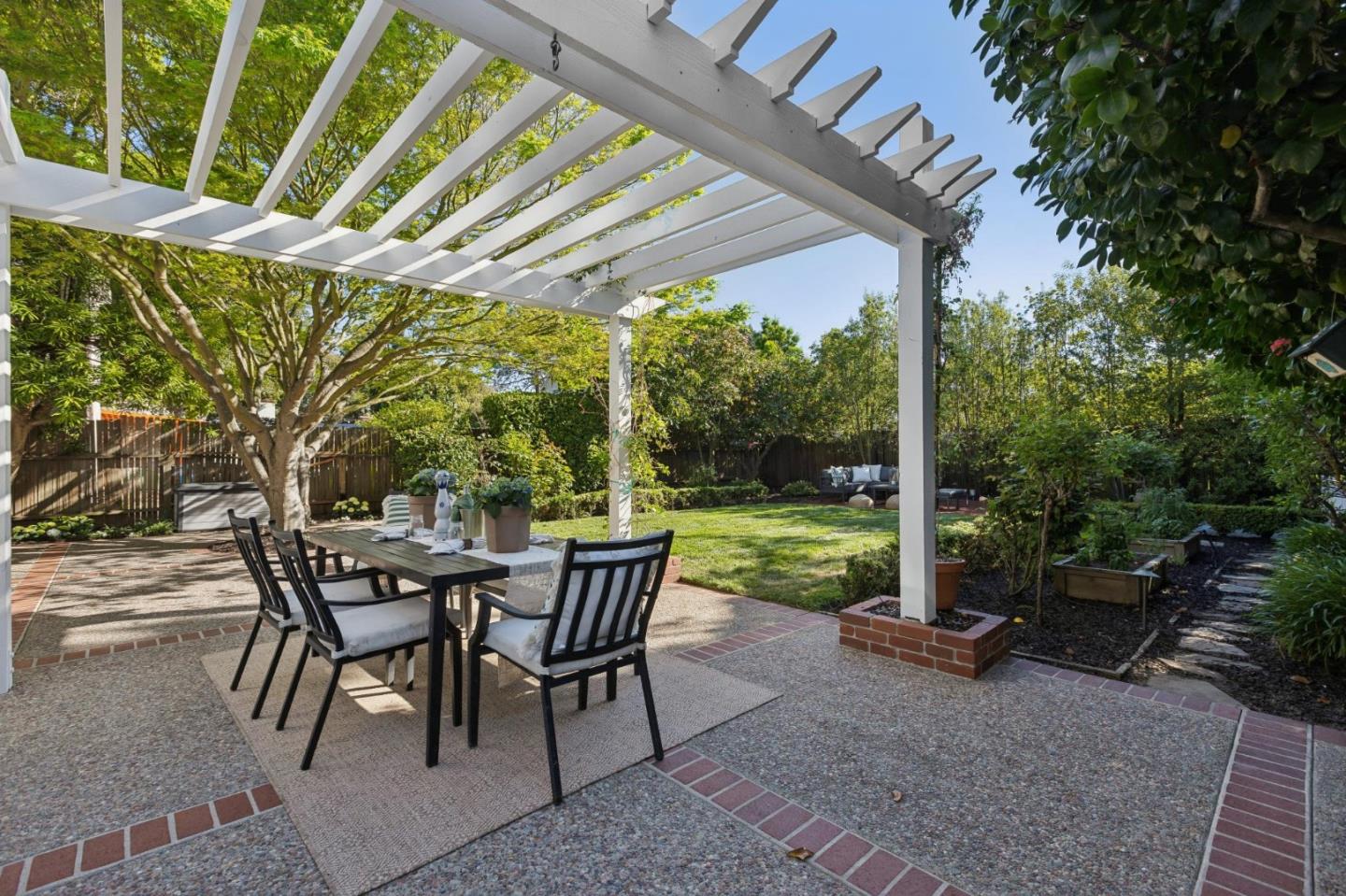 Detail Gallery Image 74 of 90 For 743 Winchester Dr, Burlingame,  CA 94010 - 3 Beds | 2 Baths