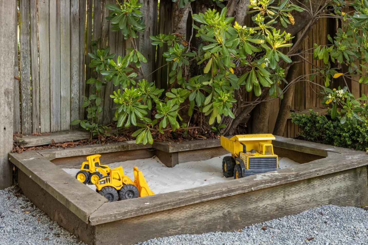 Detail Gallery Image 88 of 90 For 743 Winchester Dr, Burlingame,  CA 94010 - 3 Beds | 2 Baths