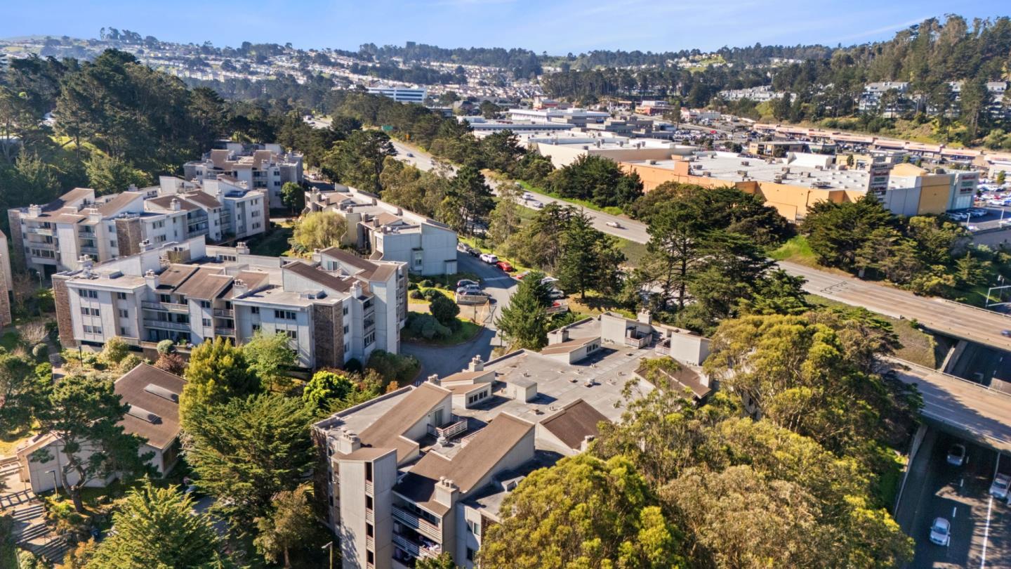 Detail Gallery Image 29 of 33 For 332 Philip Dr #110,  Daly City,  CA 94015 - 3 Beds | 2 Baths