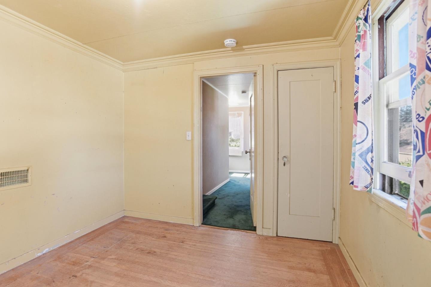 Detail Gallery Image 20 of 42 For 608 Peninsula Ave, Burlingame,  CA 94010 - 4 Beds | 1/1 Baths