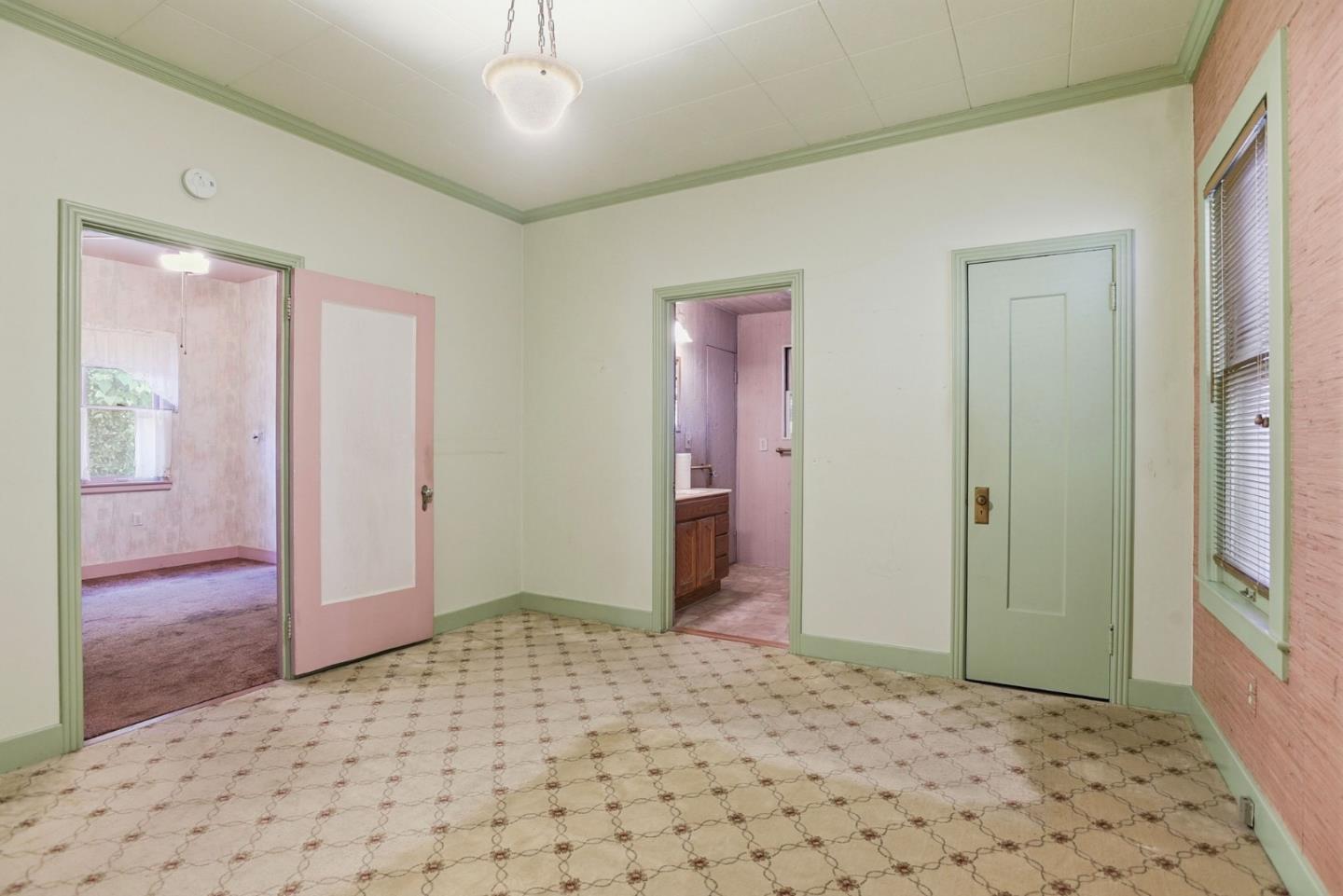 Detail Gallery Image 24 of 42 For 608 Peninsula Ave, Burlingame,  CA 94010 - 4 Beds | 1/1 Baths