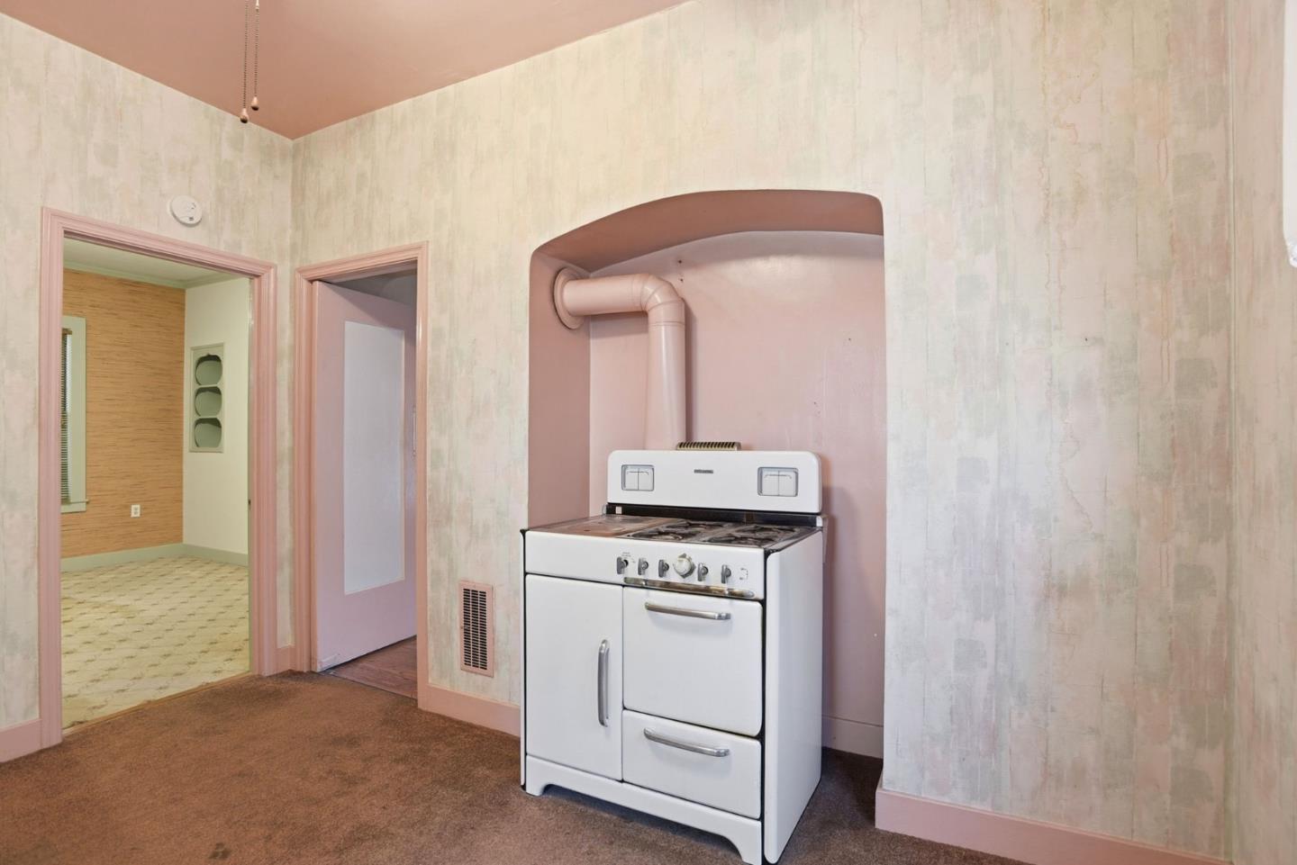 Detail Gallery Image 34 of 42 For 608 Peninsula Ave, Burlingame,  CA 94010 - 4 Beds | 1/1 Baths