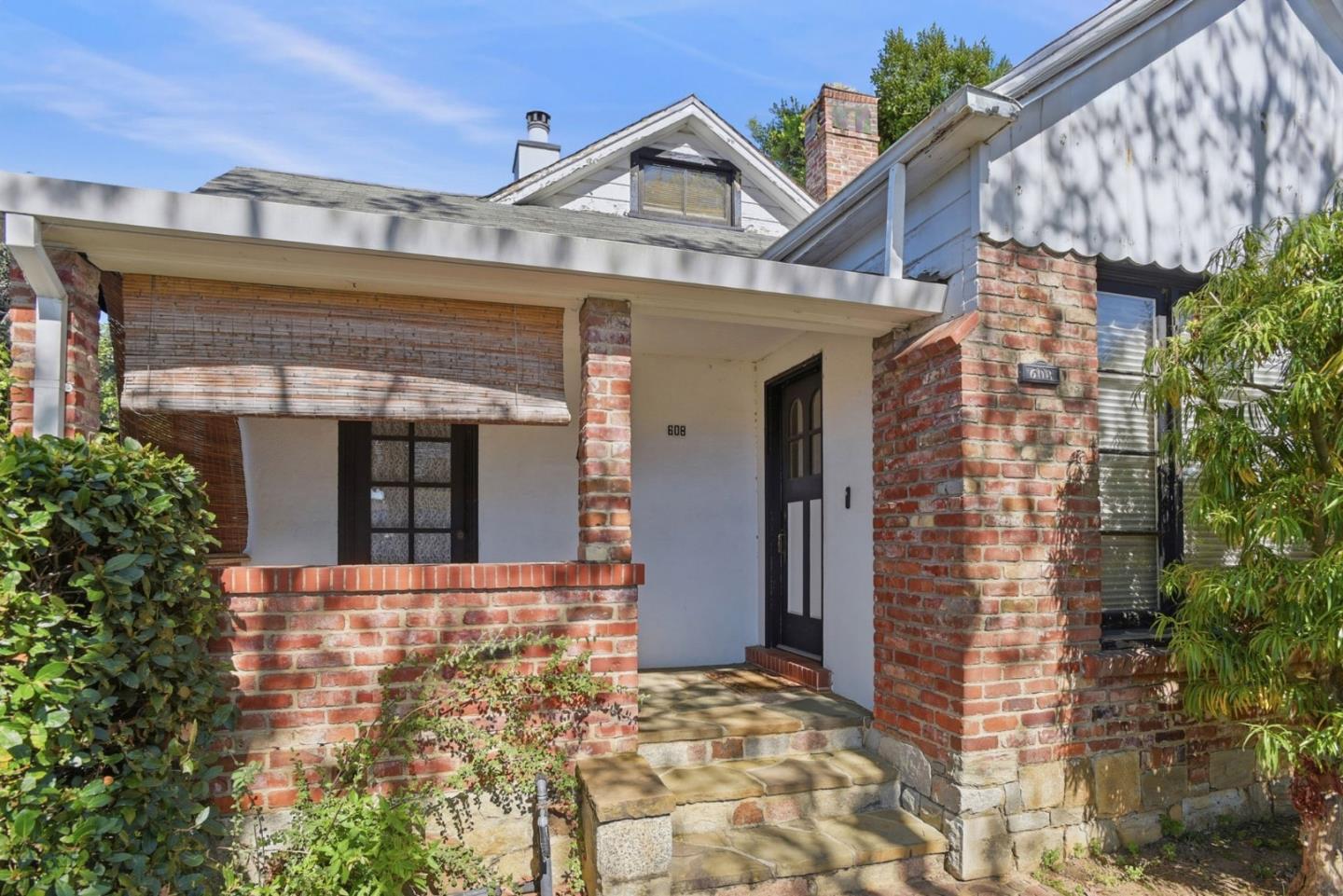 Detail Gallery Image 4 of 42 For 608 Peninsula Ave, Burlingame,  CA 94010 - 4 Beds | 1/1 Baths