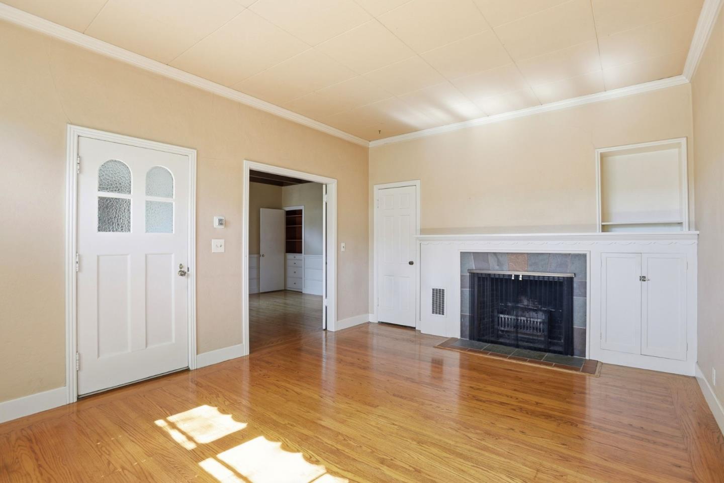 Detail Gallery Image 5 of 42 For 608 Peninsula Ave, Burlingame,  CA 94010 - 4 Beds | 1/1 Baths