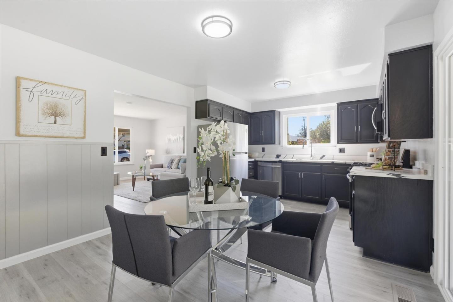 Detail Gallery Image 16 of 49 For 137 Carling Ct, San Jose,  CA 95111 - 4 Beds | 2/1 Baths