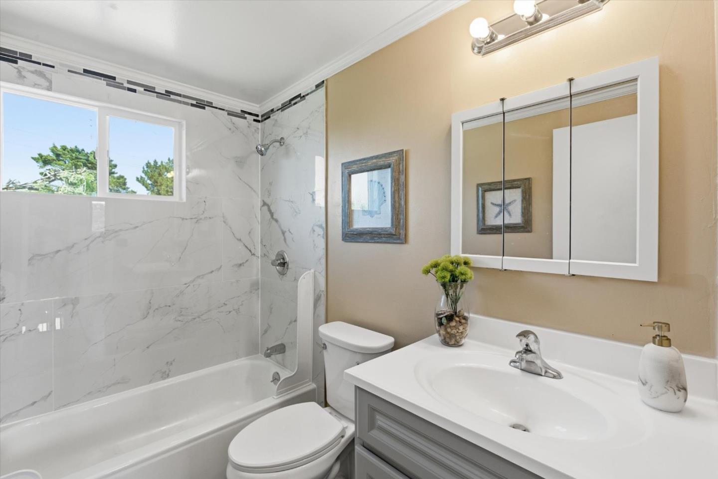 Detail Gallery Image 32 of 49 For 137 Carling Ct, San Jose,  CA 95111 - 4 Beds | 2/1 Baths