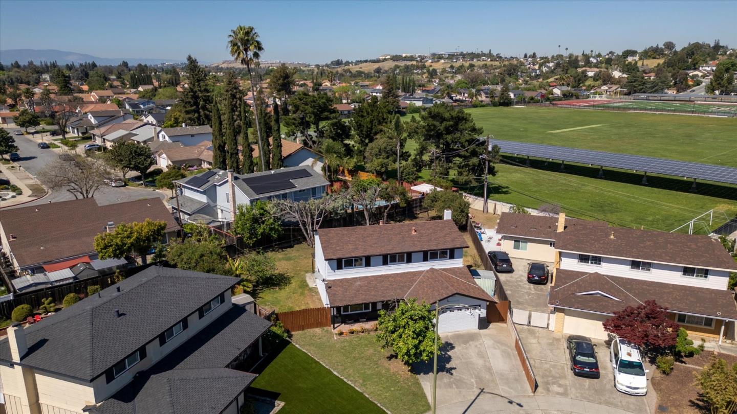 Detail Gallery Image 44 of 49 For 137 Carling Ct, San Jose,  CA 95111 - 4 Beds | 2/1 Baths