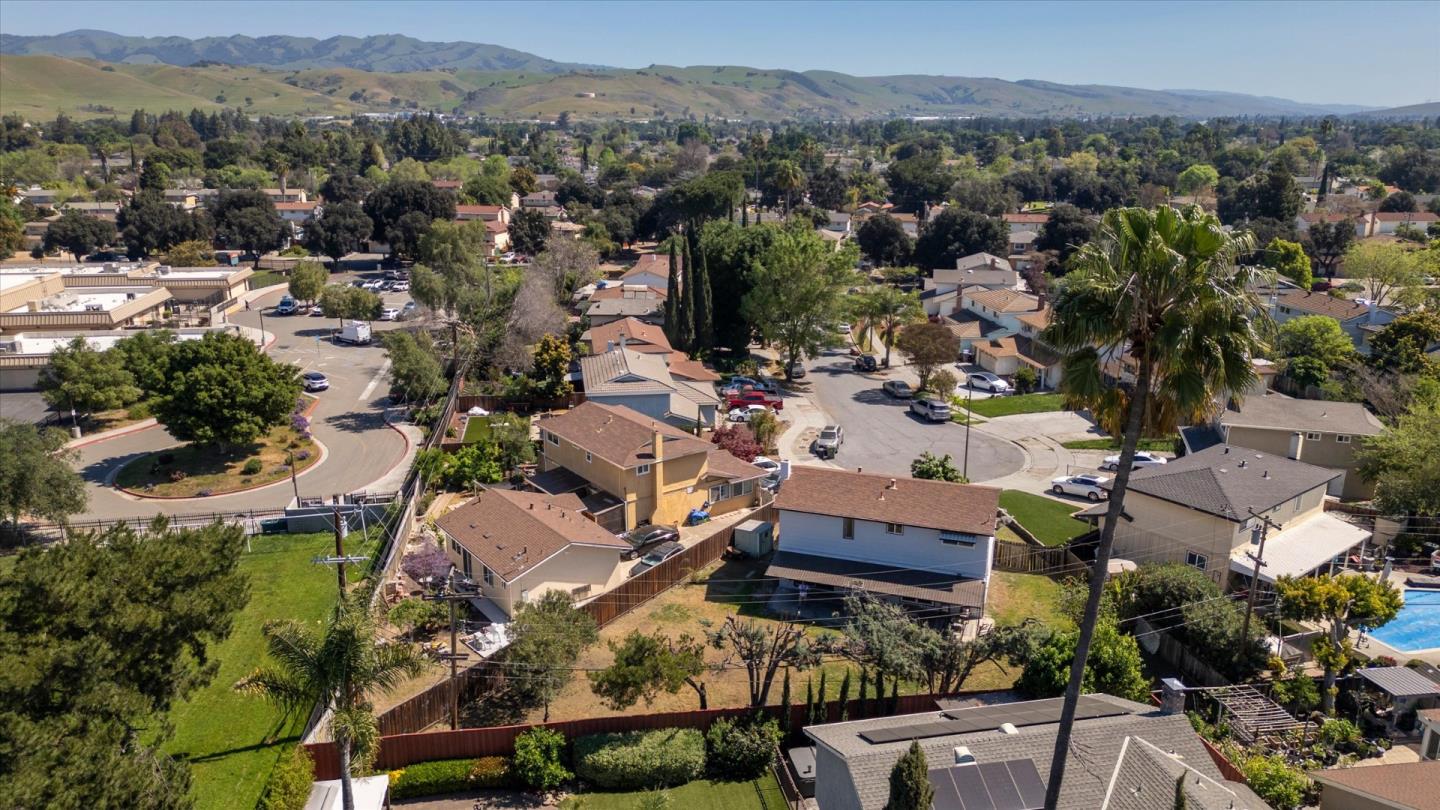 Detail Gallery Image 48 of 49 For 137 Carling Ct, San Jose,  CA 95111 - 4 Beds | 2/1 Baths