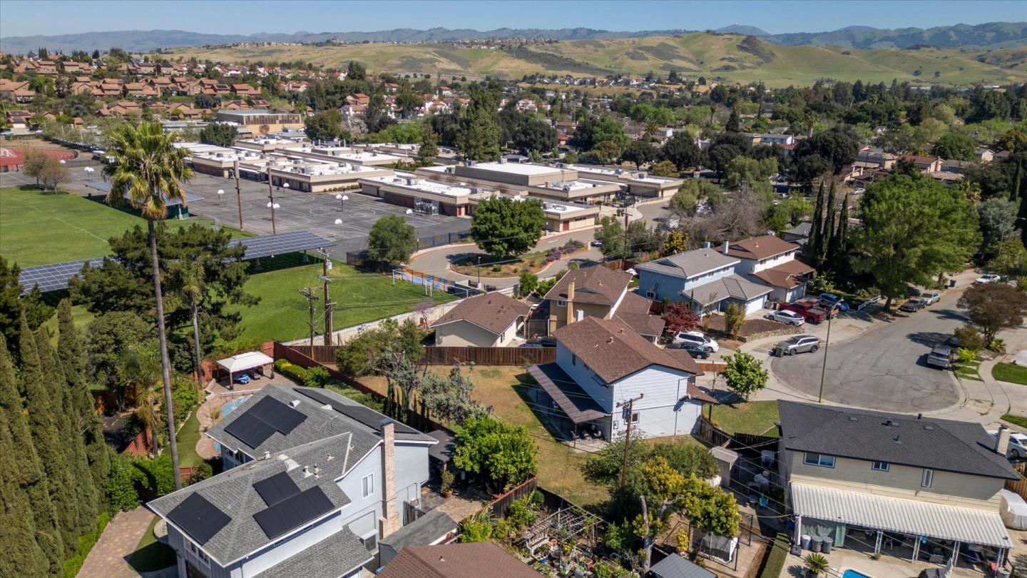 Detail Gallery Image 49 of 49 For 137 Carling Ct, San Jose,  CA 95111 - 4 Beds | 2/1 Baths