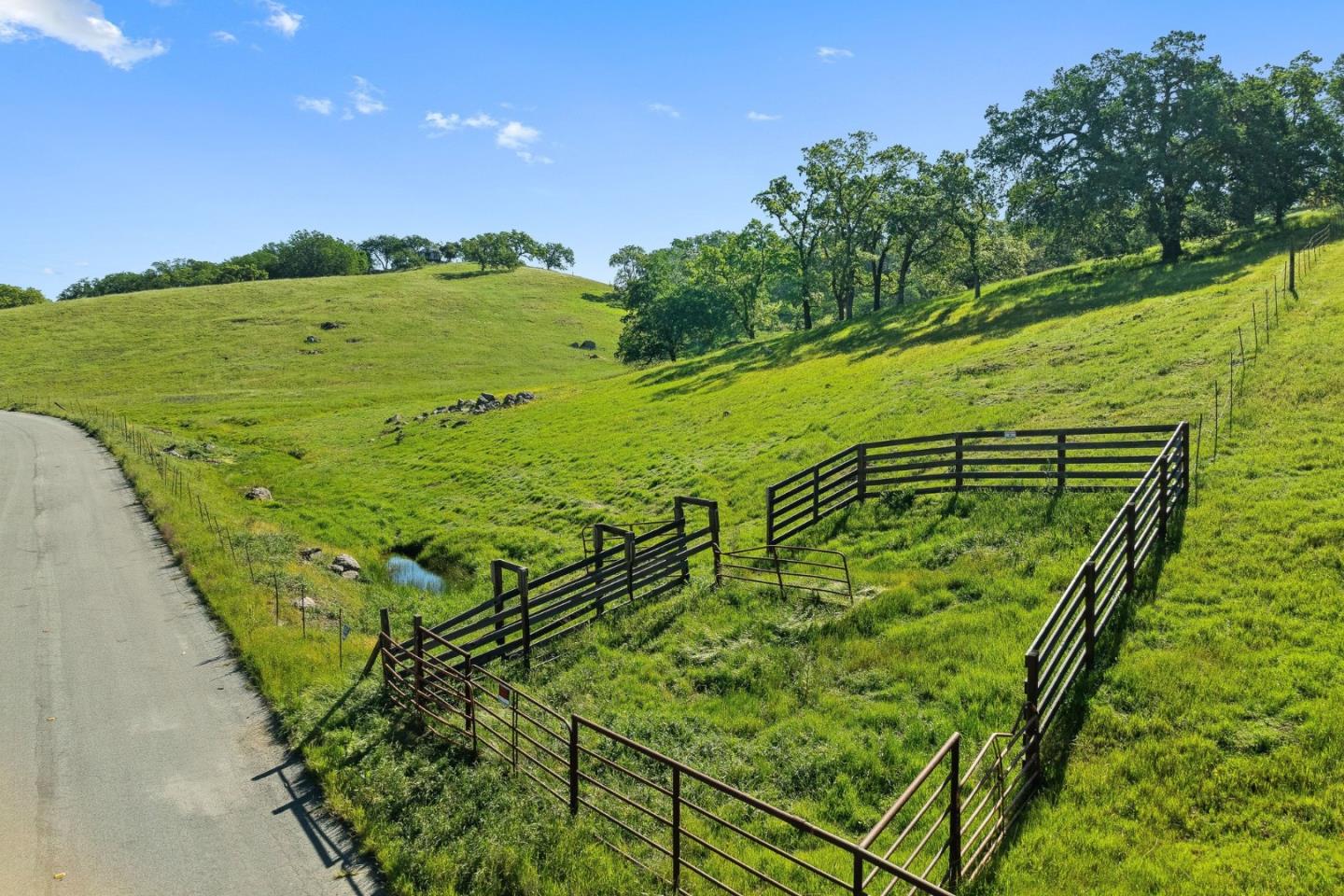 Detail Gallery Image 8 of 18 For 0 W San Martin Ave, San Martin,  CA 95046 - – Beds | – Baths