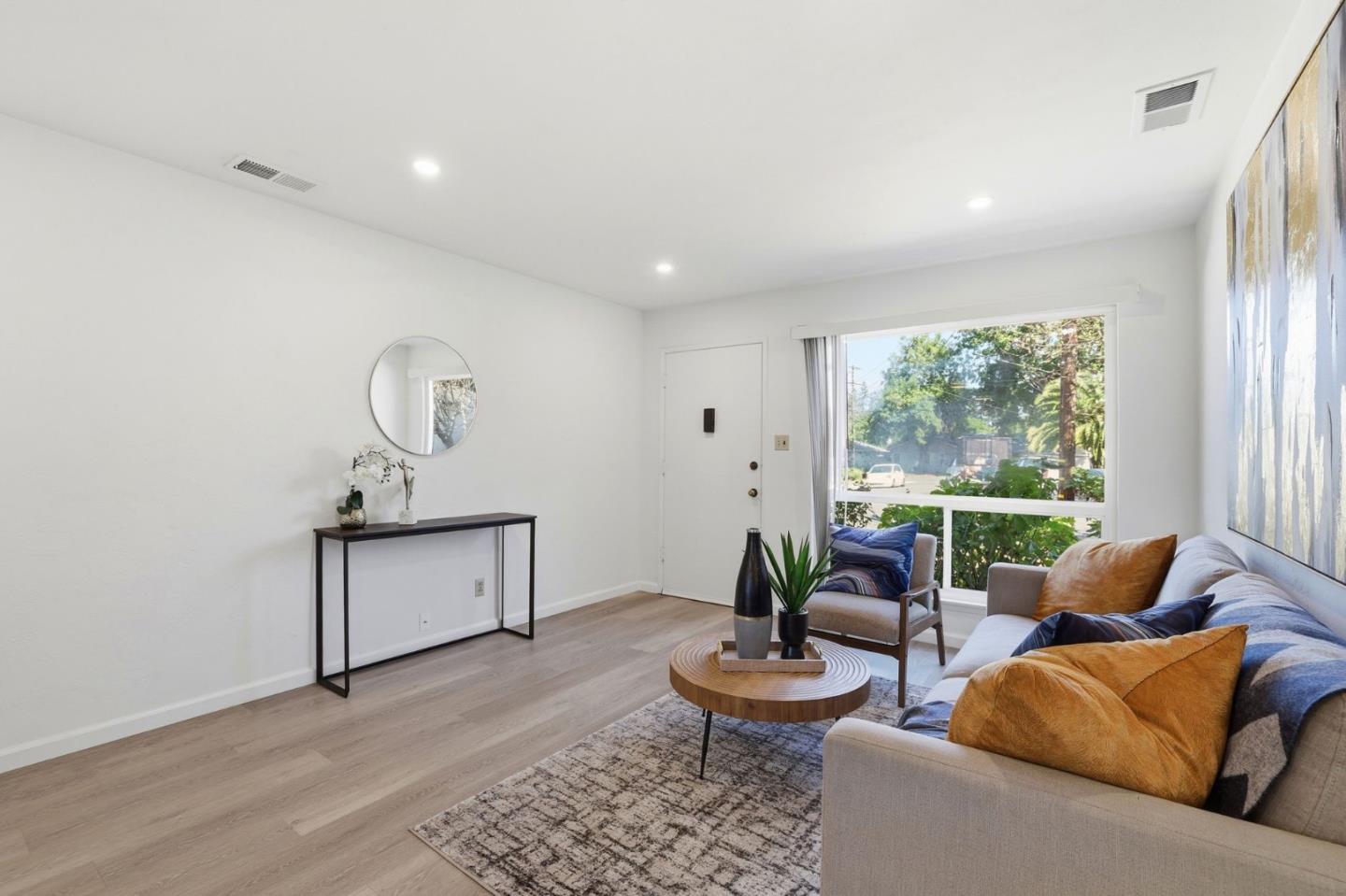 Detail Gallery Image 36 of 37 For 111 Nancy Ct, Mountain View,  CA 94041 - 4 Beds | 2 Baths