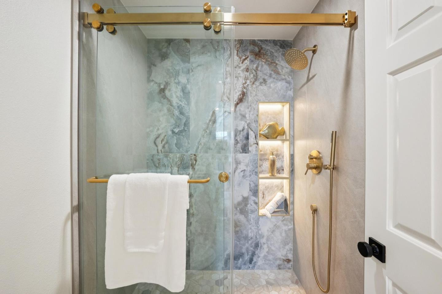 Detail Gallery Image 24 of 44 For 135 Troon Way, Half Moon Bay,  CA 94019 - 3 Beds | 2 Baths