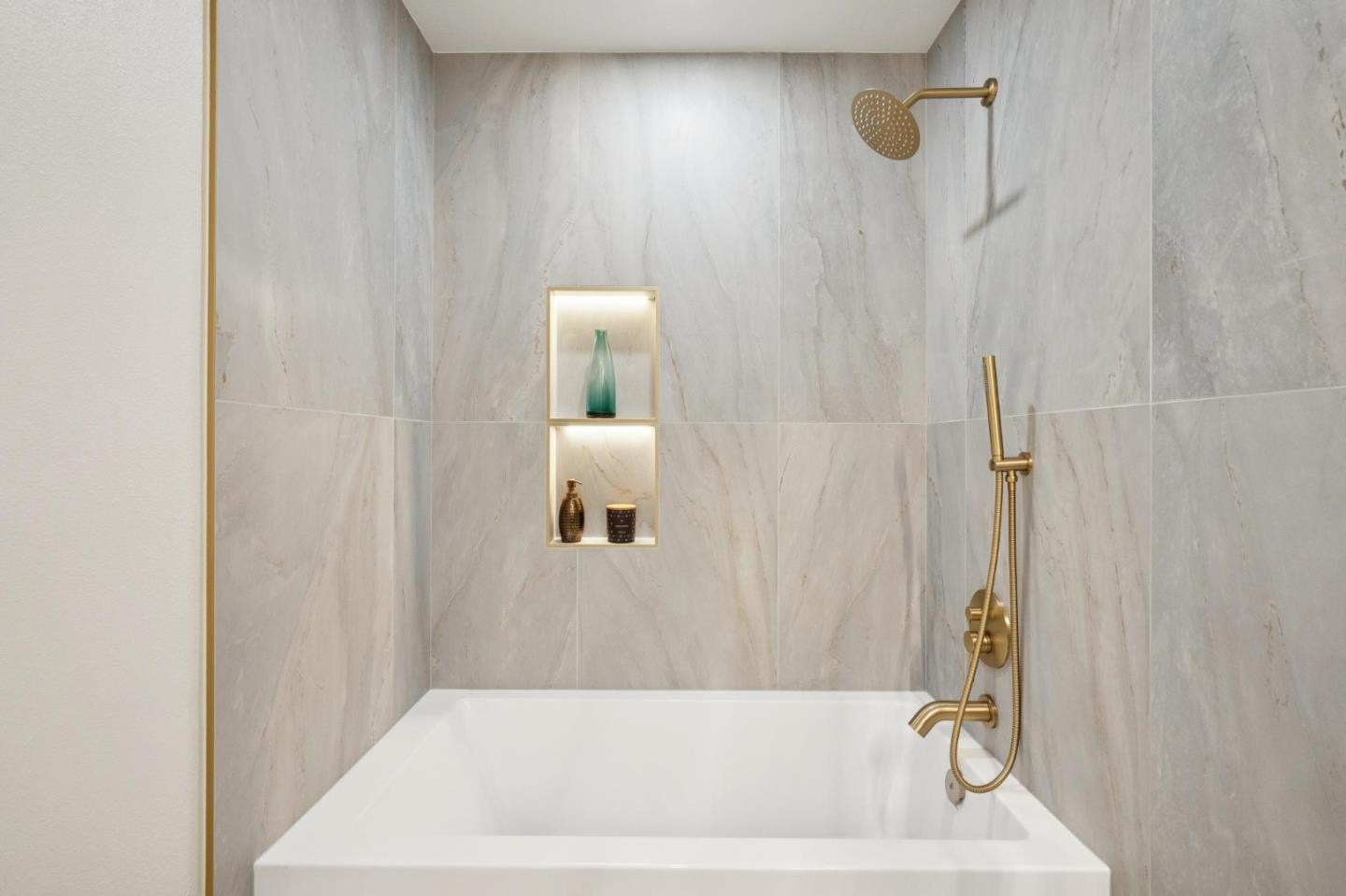 Detail Gallery Image 33 of 44 For 135 Troon Way, Half Moon Bay,  CA 94019 - 3 Beds | 2 Baths