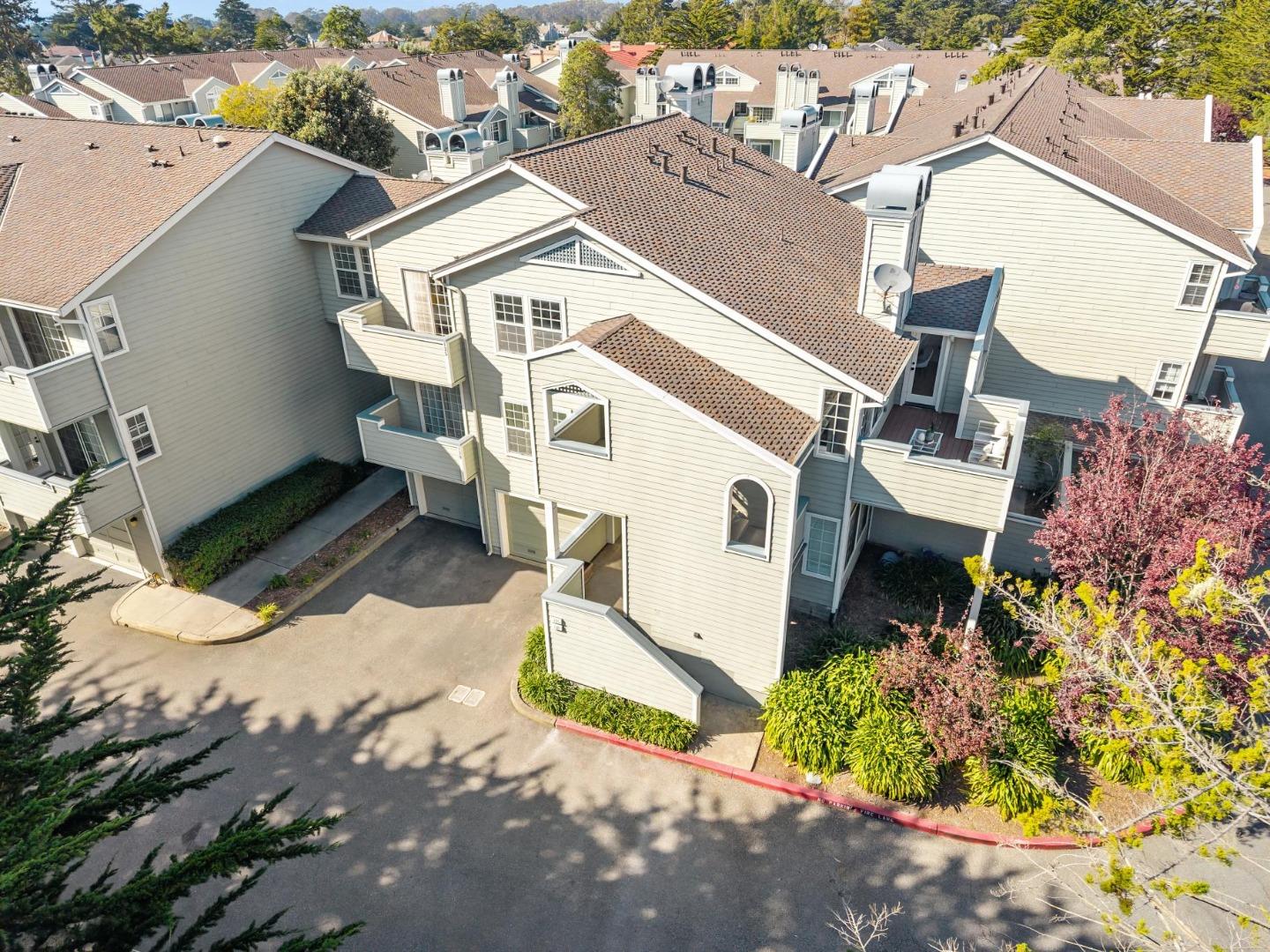 Detail Gallery Image 39 of 44 For 135 Troon Way, Half Moon Bay,  CA 94019 - 3 Beds | 2 Baths