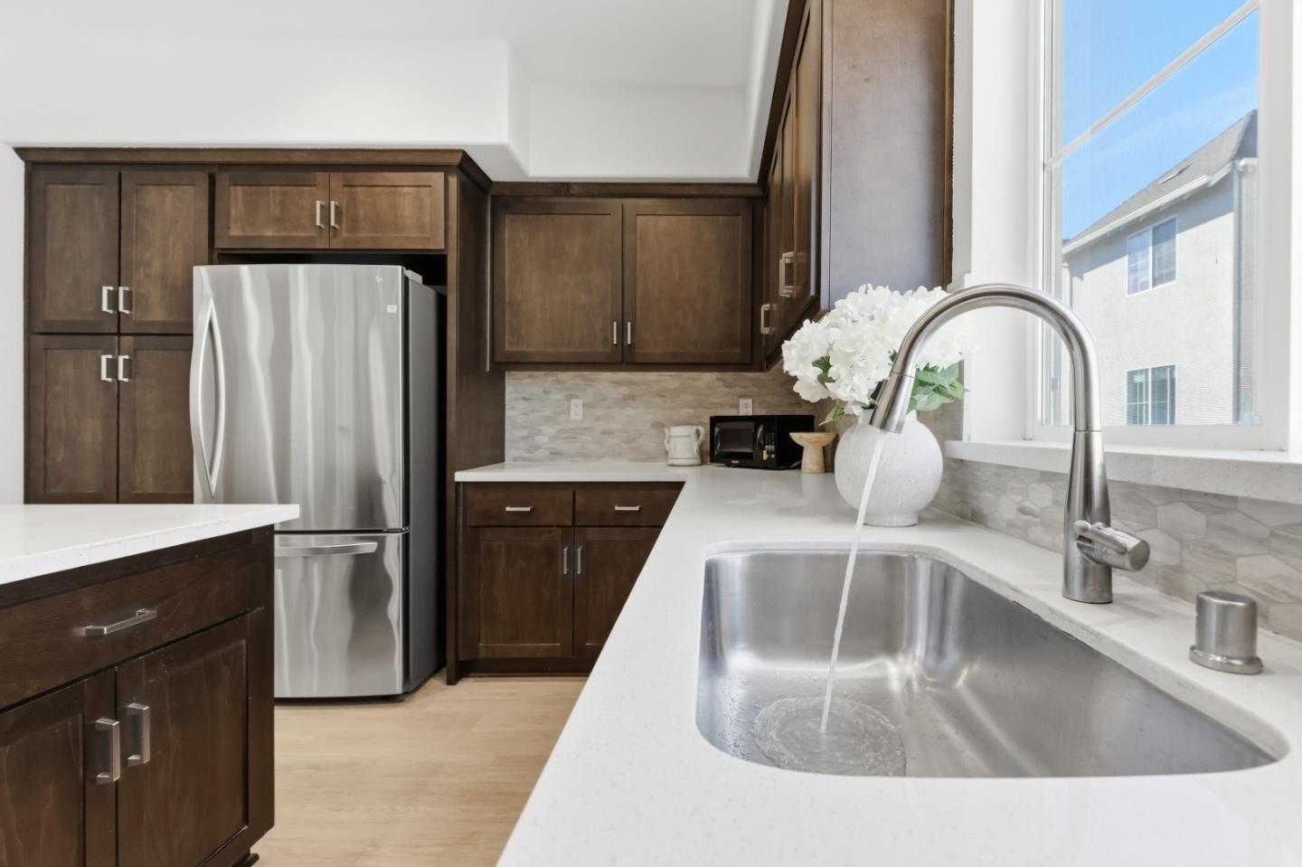 Detail Gallery Image 7 of 30 For 37558 Cape Cod Rd, Newark,  CA 94560 - 4 Beds | 3/1 Baths