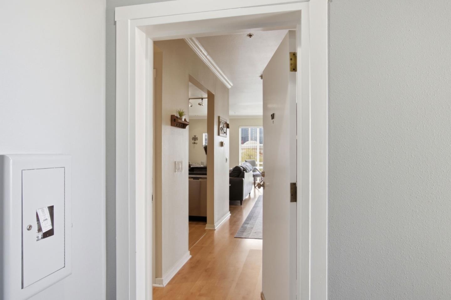 Detail Gallery Image 3 of 37 For 97 E Saint James St #57,  San Jose,  CA 95112 - 2 Beds | 2 Baths