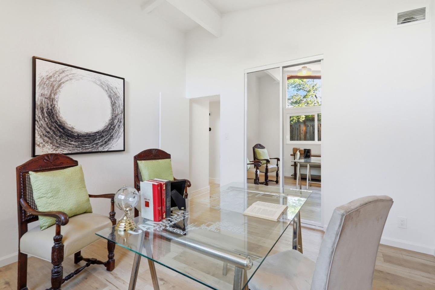 Detail Gallery Image 21 of 40 For 666 Ashbourne Dr, Sunnyvale,  CA 94087 - 4 Beds | 2/1 Baths