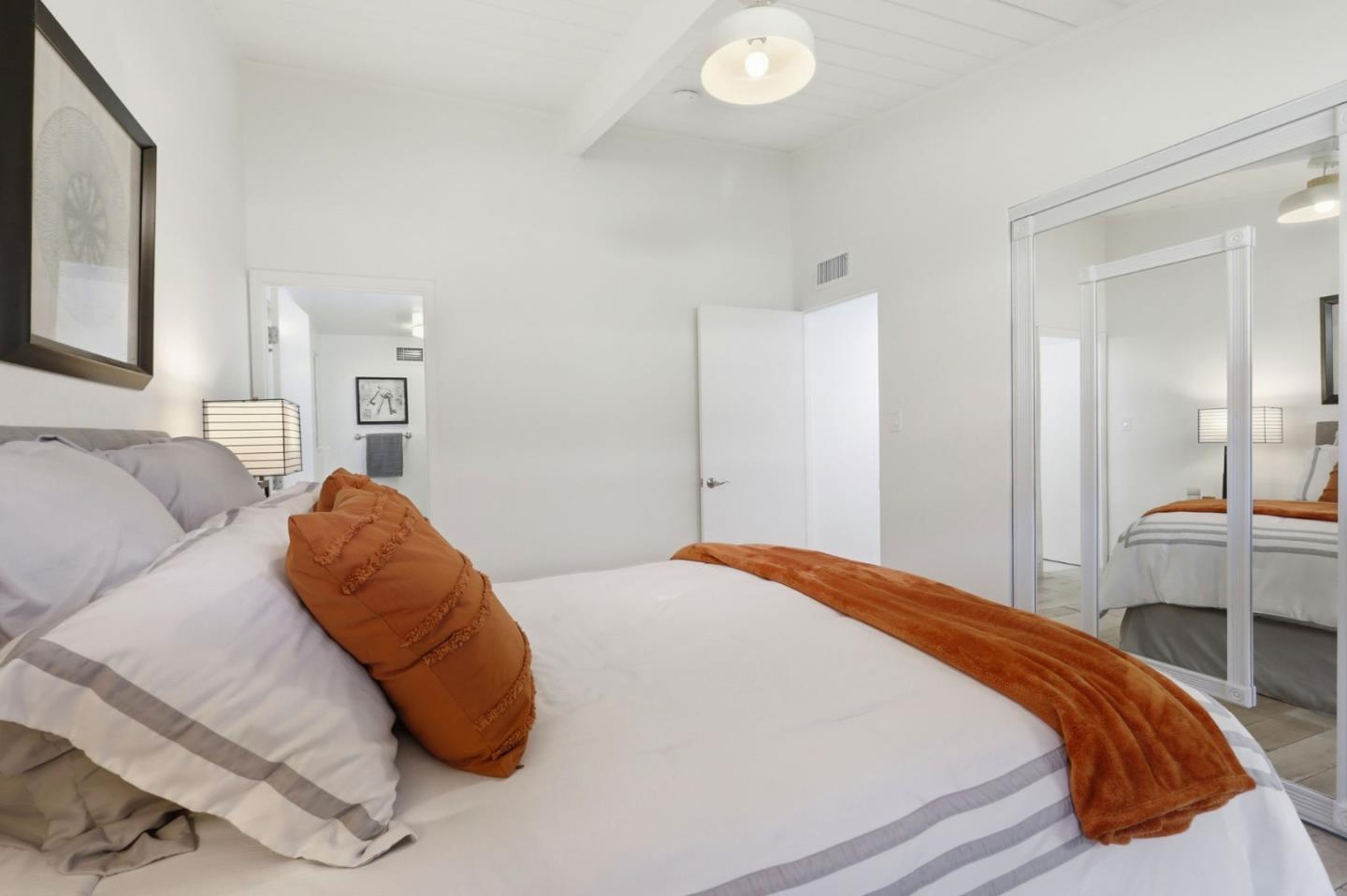 Detail Gallery Image 29 of 40 For 666 Ashbourne Dr, Sunnyvale,  CA 94087 - 4 Beds | 2/1 Baths