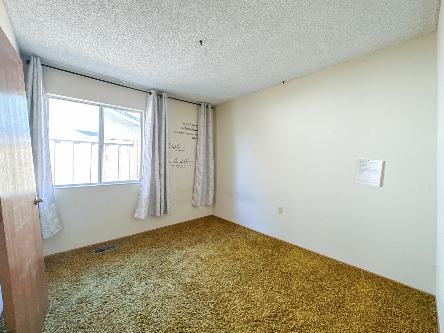 Detail Gallery Image 9 of 16 For 169 Rainier Cir, Vacaville,  CA 95687 - 2 Beds | 2 Baths