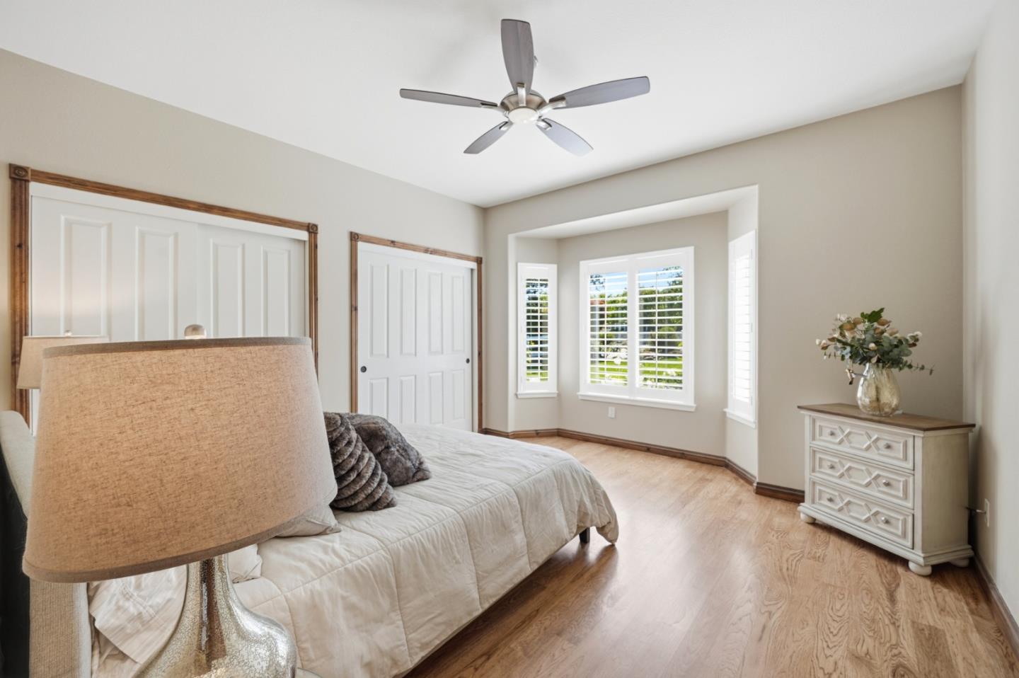 Detail Gallery Image 16 of 39 For 370 Union Hts, Hollister,  CA 95023 - 4 Beds | 3 Baths