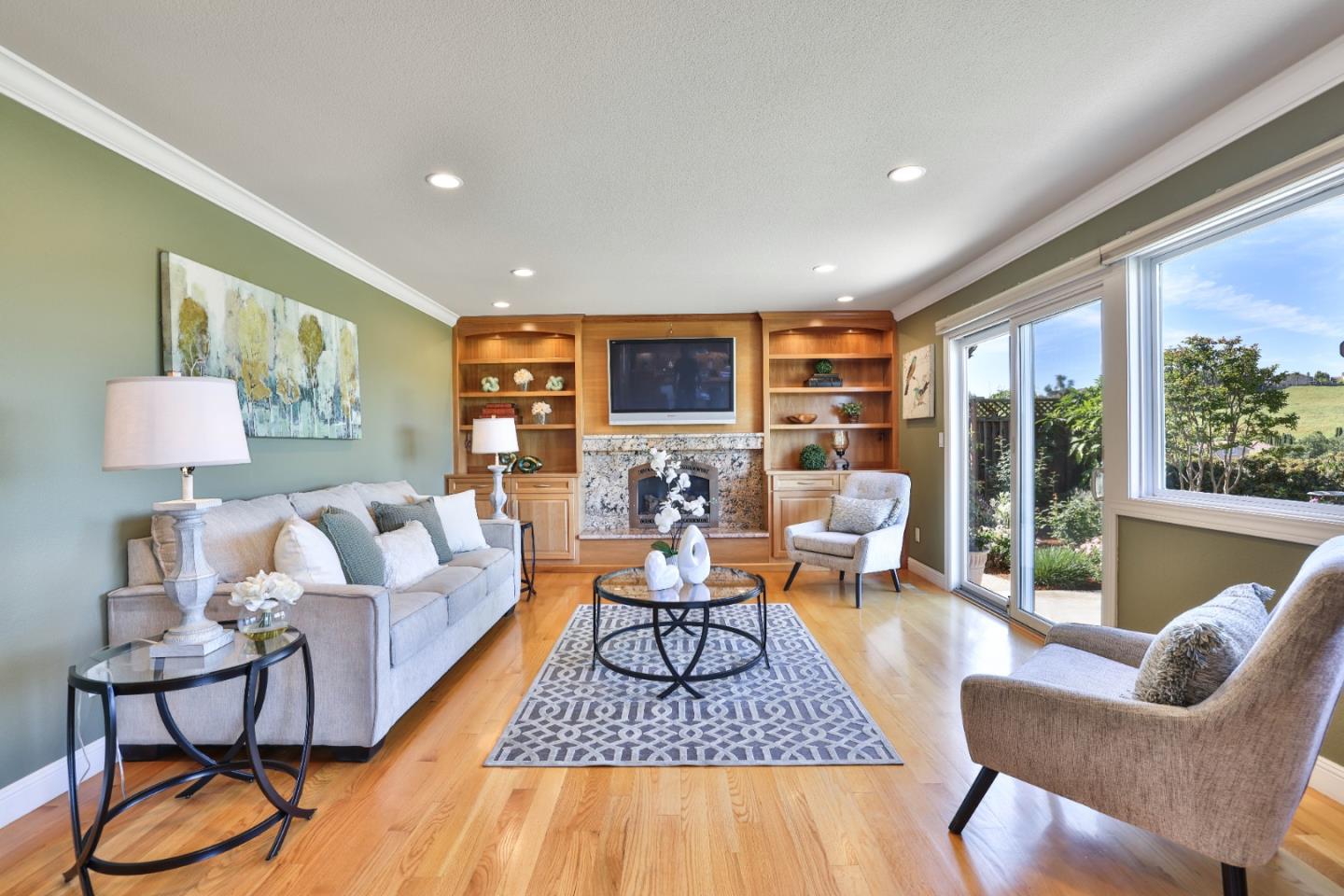 Detail Gallery Image 12 of 51 For 3047 High Meadow Ln, San Jose,  CA 95135 - 4 Beds | 3 Baths