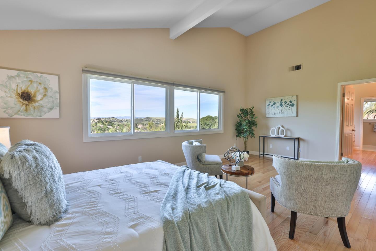 Detail Gallery Image 18 of 51 For 3047 High Meadow Ln, San Jose,  CA 95135 - 4 Beds | 3 Baths