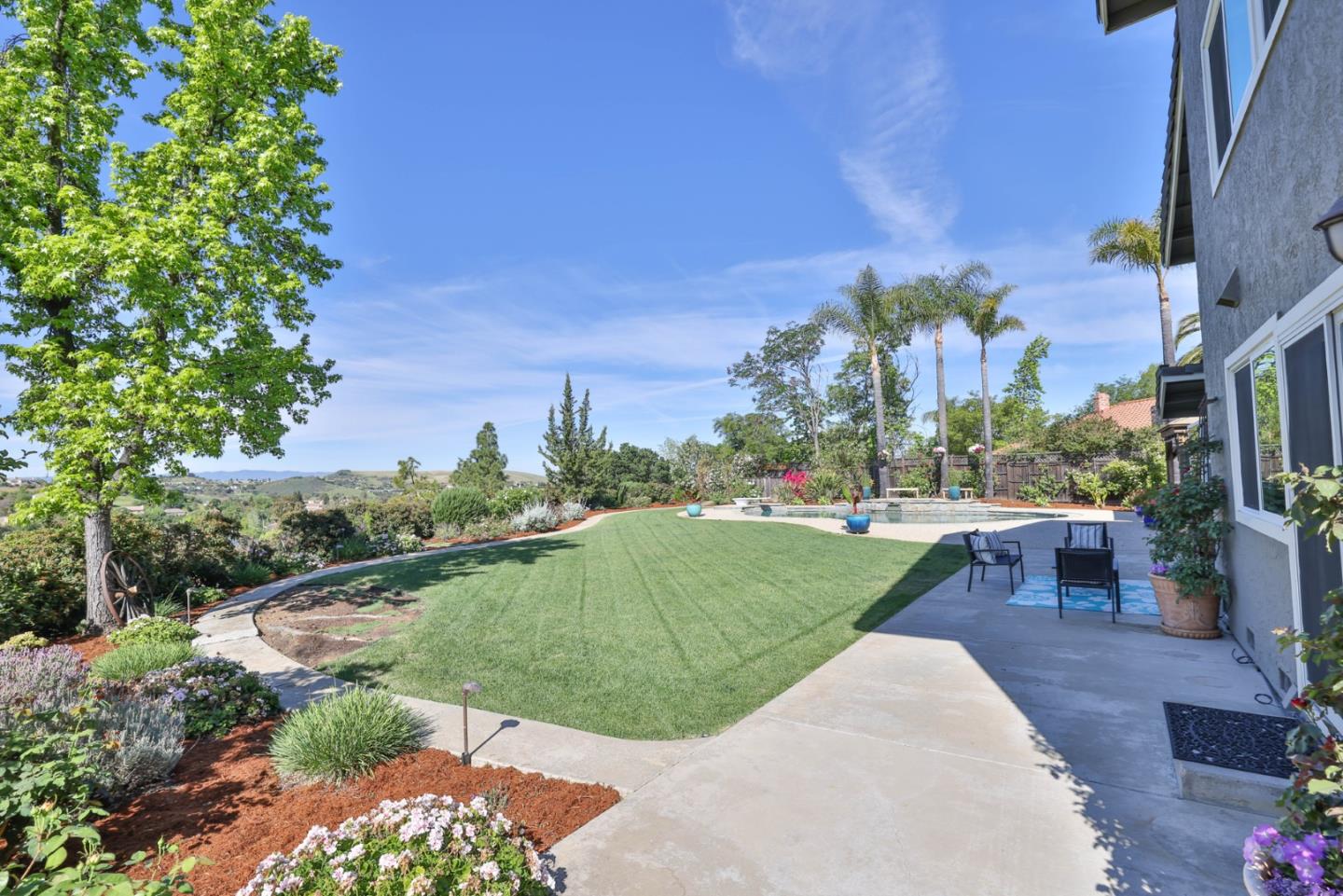 Detail Gallery Image 27 of 51 For 3047 High Meadow Ln, San Jose,  CA 95135 - 4 Beds | 3 Baths