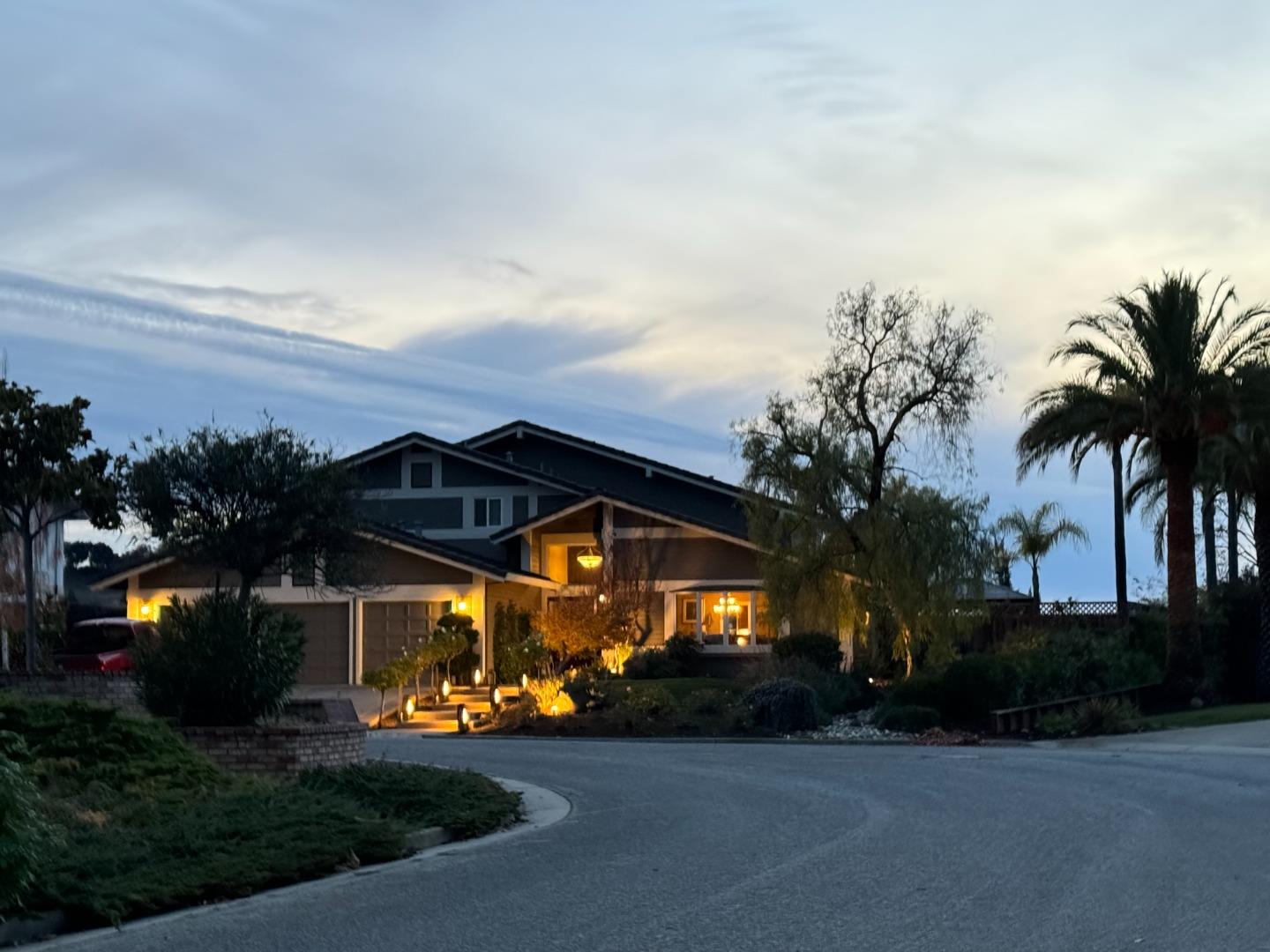 Detail Gallery Image 4 of 51 For 3047 High Meadow Ln, San Jose,  CA 95135 - 4 Beds | 3 Baths