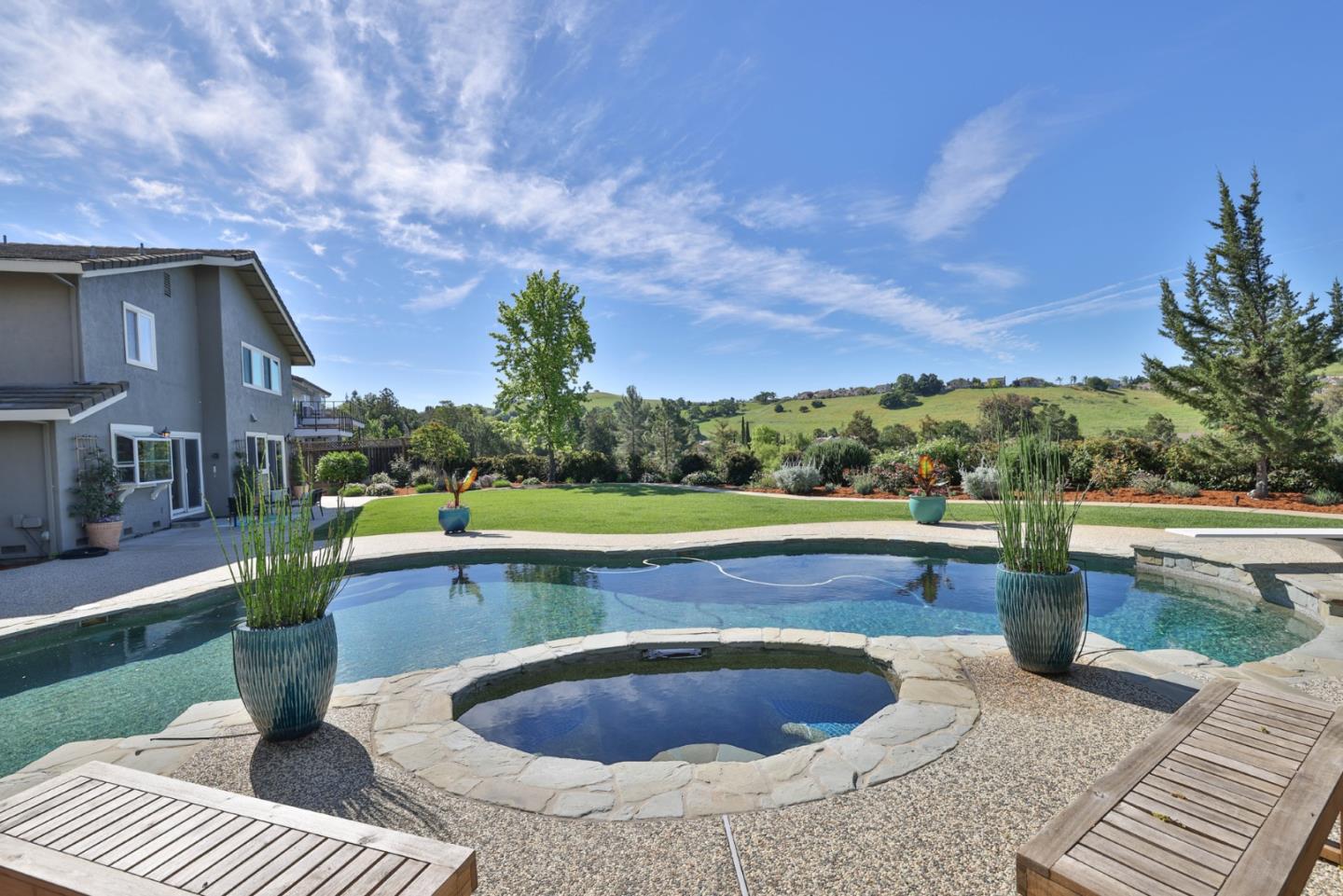 Detail Gallery Image 46 of 51 For 3047 High Meadow Ln, San Jose,  CA 95135 - 4 Beds | 3 Baths