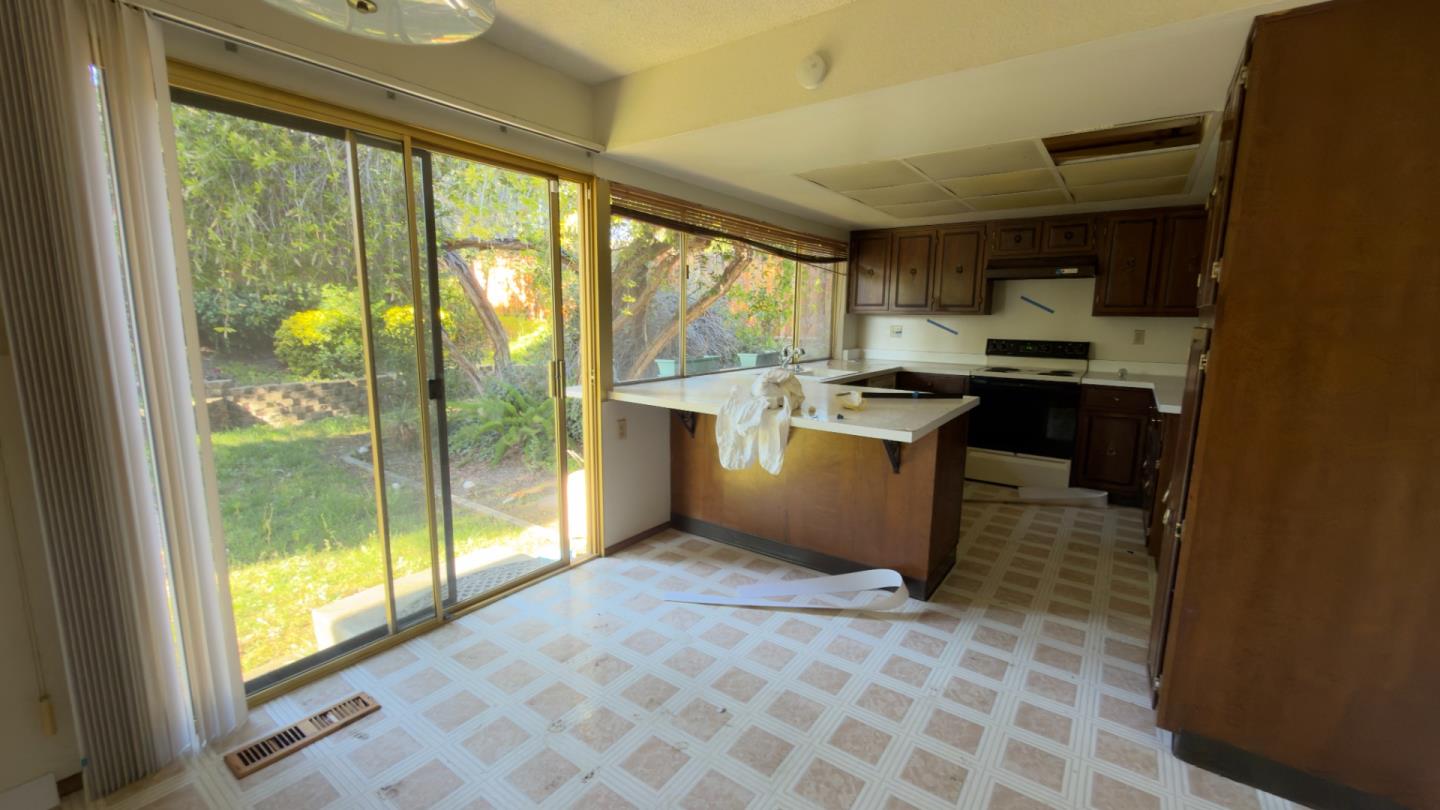 Detail Gallery Image 4 of 4 For 3647 Madrid Dr, San Jose,  CA 95132 - 4 Beds | 2/1 Baths